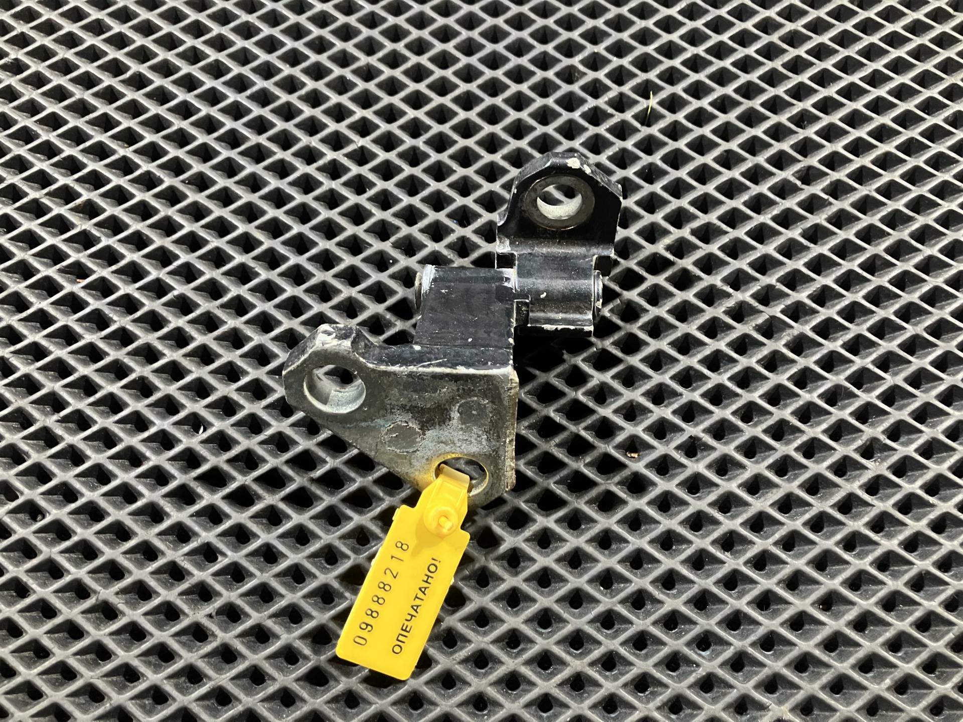 Петля двери задней левой Lexus LS 4 2007 OEM 6874030080