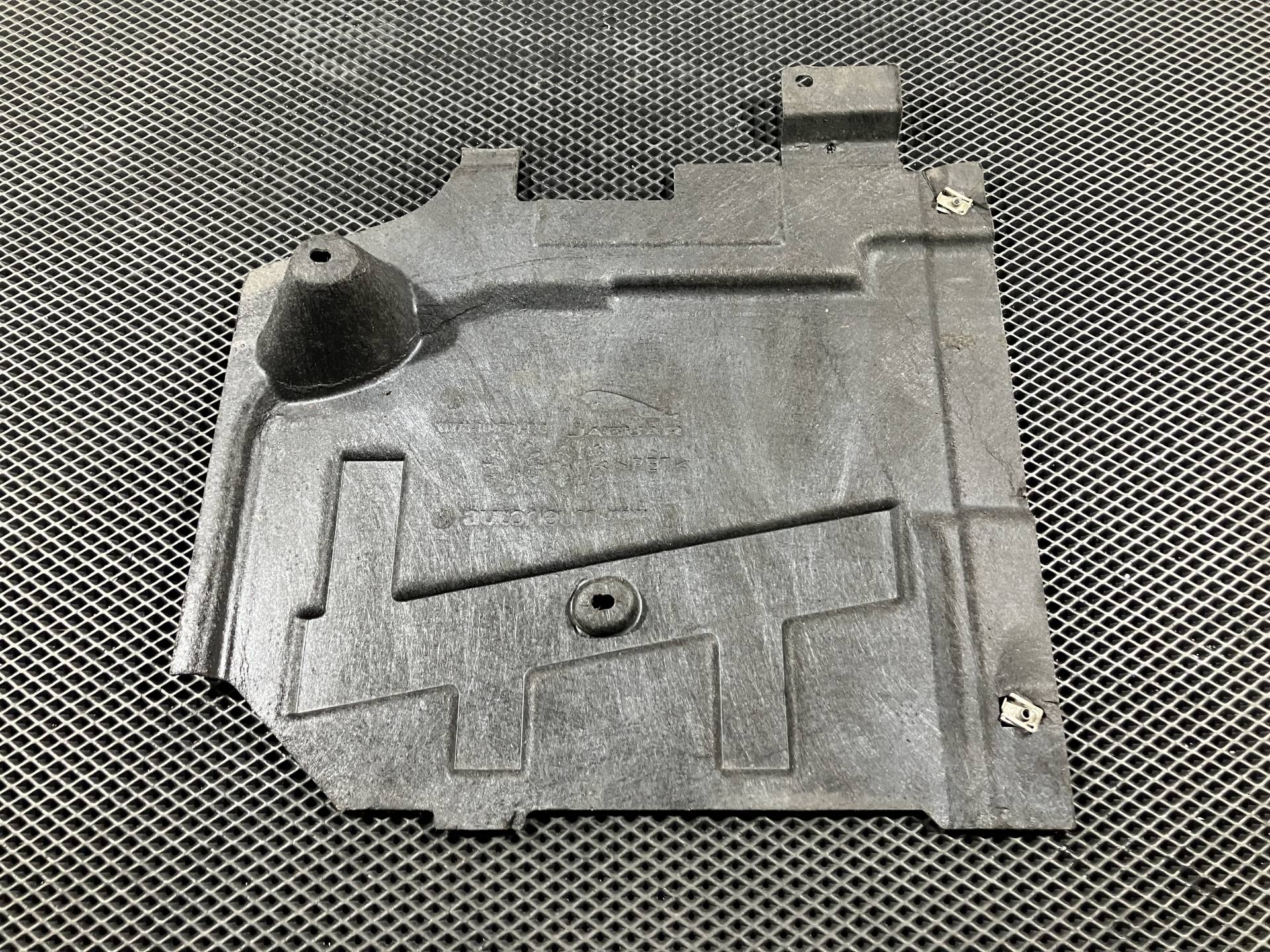 Защита днища Jaguar XE X760 2017 OEM GX73-104C21-EC, GX73104C21, T4N13818, T4N6762