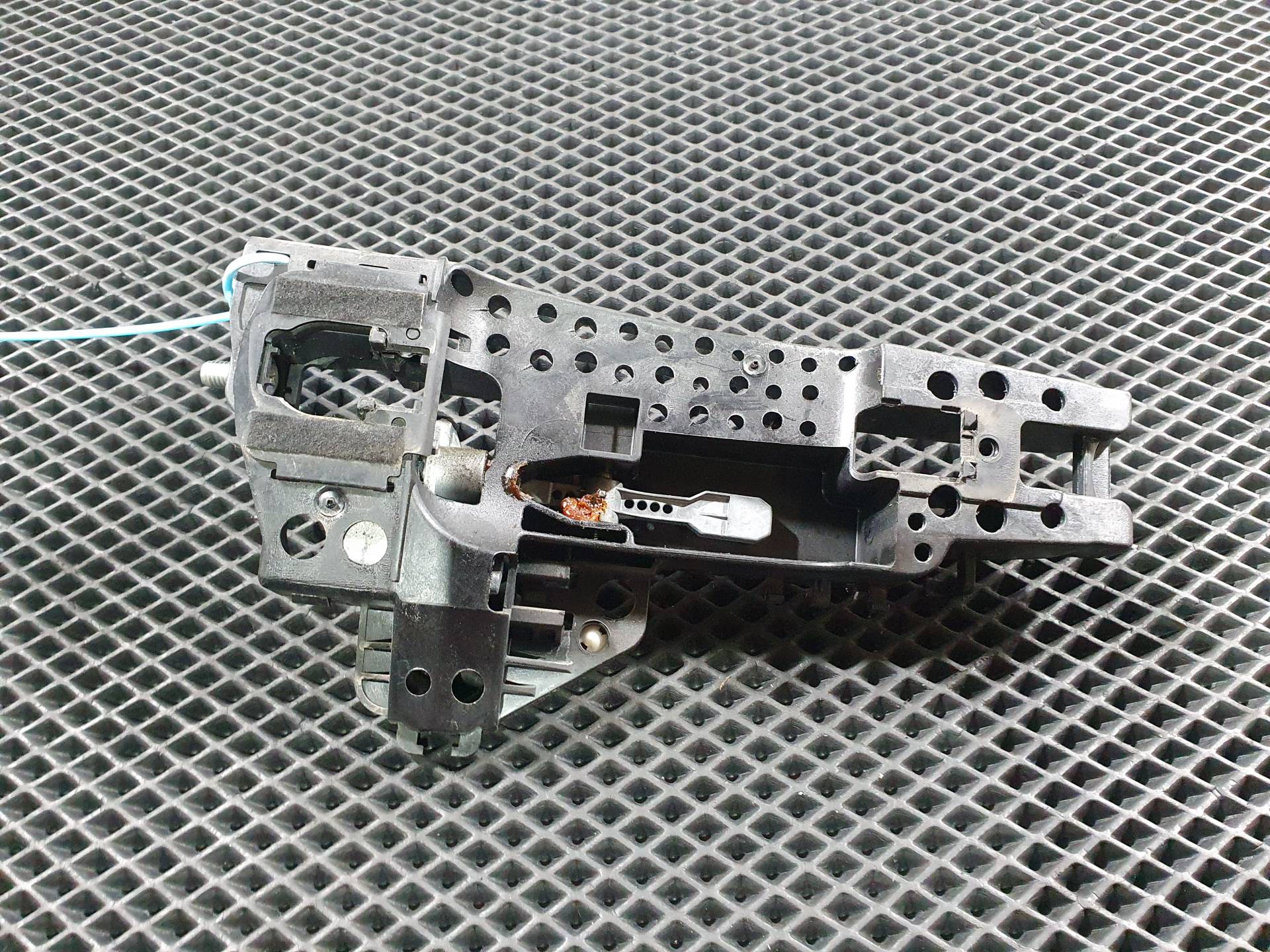 скелет ручки двери Audi A8 D4/4H 2015 OEM 4H0837886
