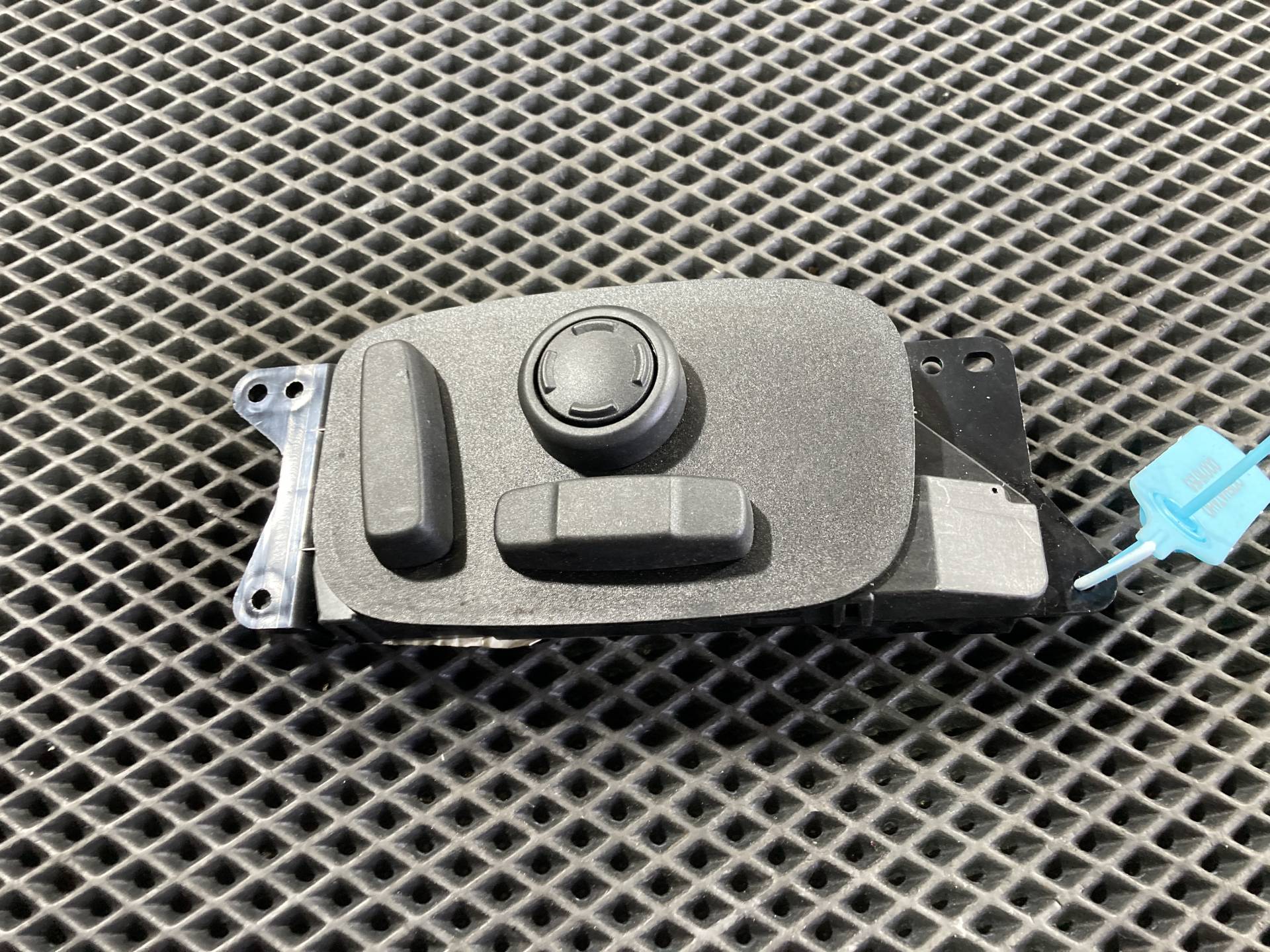 Блок управления сиденьем Land Rover Discovery 5 2016 OEM GX7314B566FB, T2H16372, T2H2673
