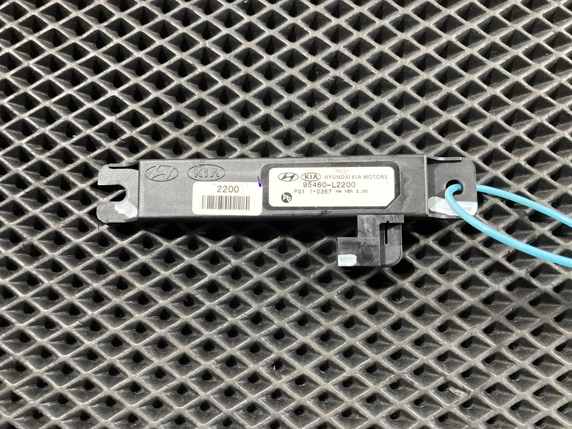 Антенна Kia K5 3 2020 OEM 95460-L2200