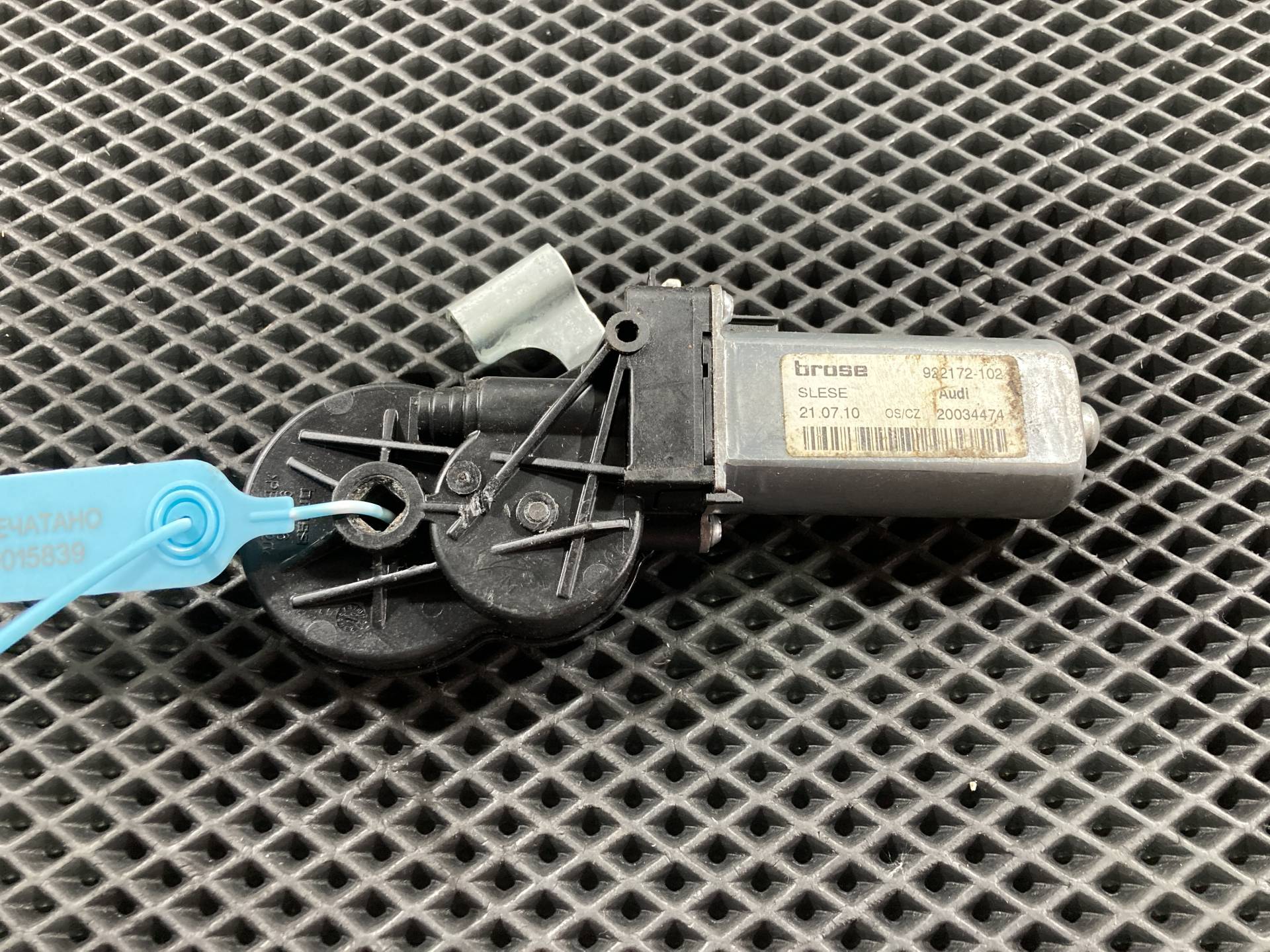 моторчик регулировки сиденья Audi A8 D4/4H 2012 OEM 922172102, 924116100