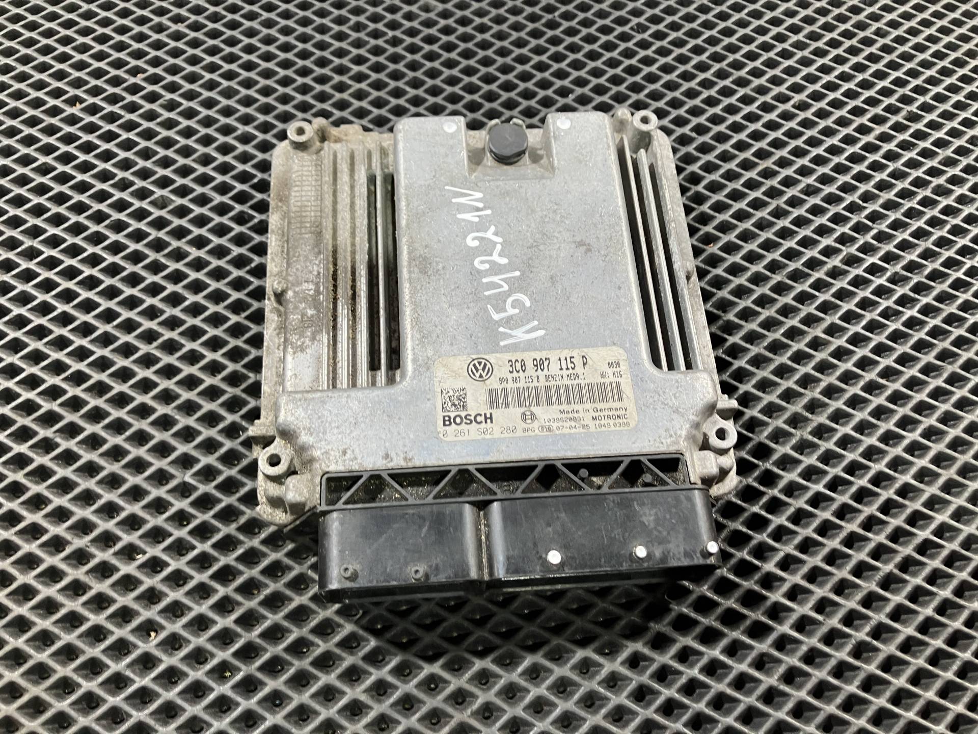 Блок управления двигателем Volkswagen Passat B6 2006 OEM 3C0907115P