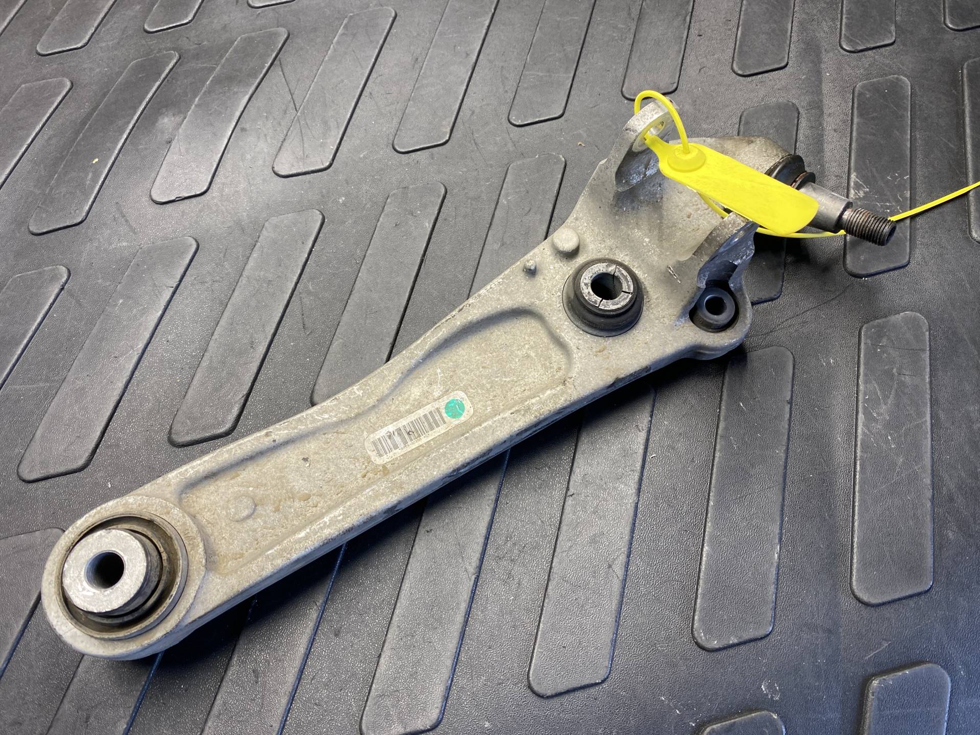 Рычаг передний левый Jaguar XE X760 2017 OEM GX733C255, GX733C255AC, T2H19029