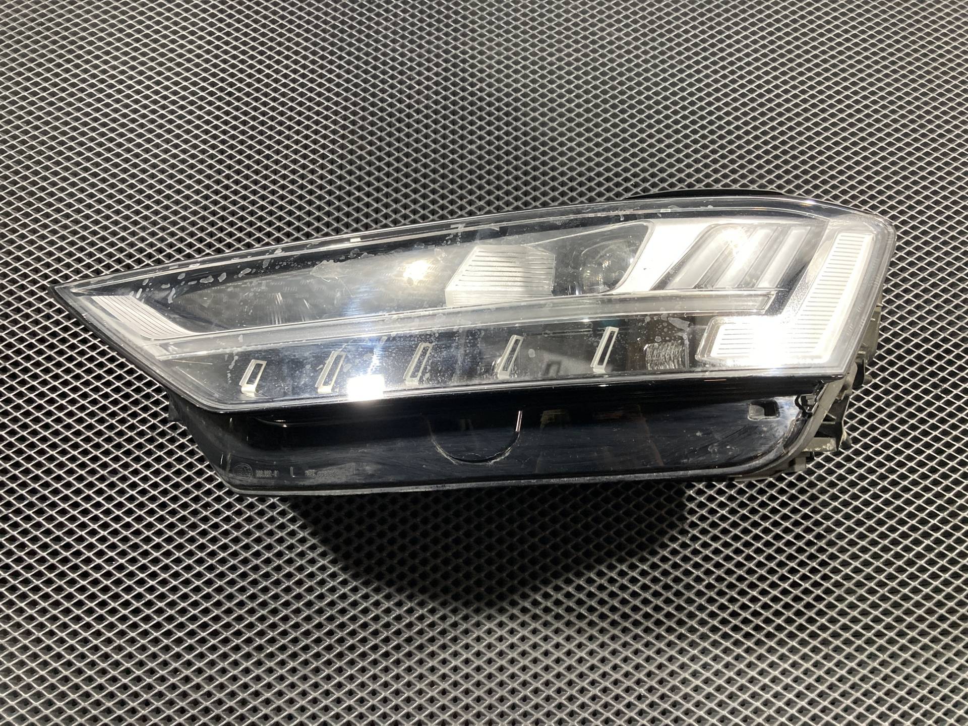 Фара левая Audi A8 D5 2020 OEM 4N0941035