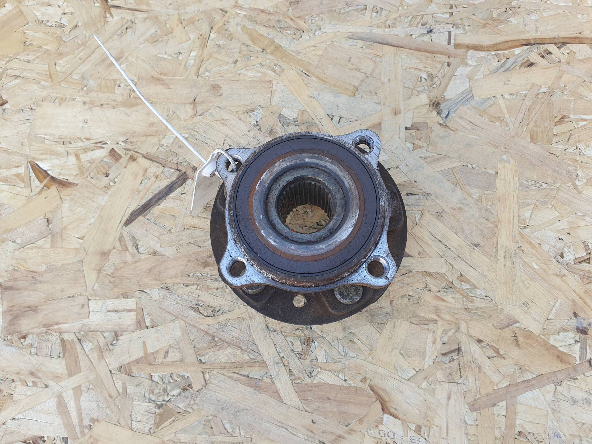 ступица передняя Jaguar XE X760 2016 OEM GX732C300BB, T2H36089, T2H40590, T2H46521, T2H9763
