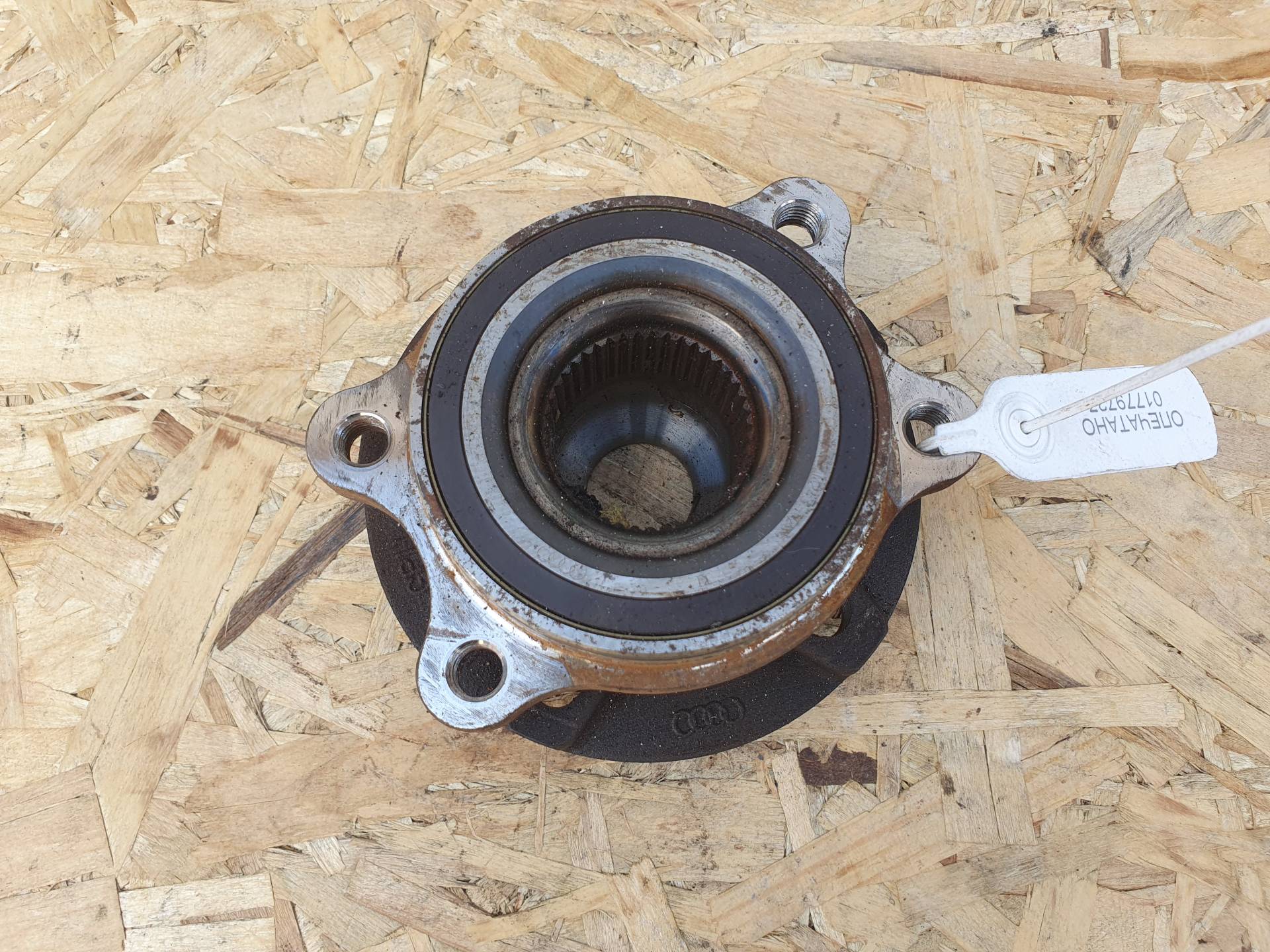 ступица Audi S8 D4 2014 OEM 8K0407615B