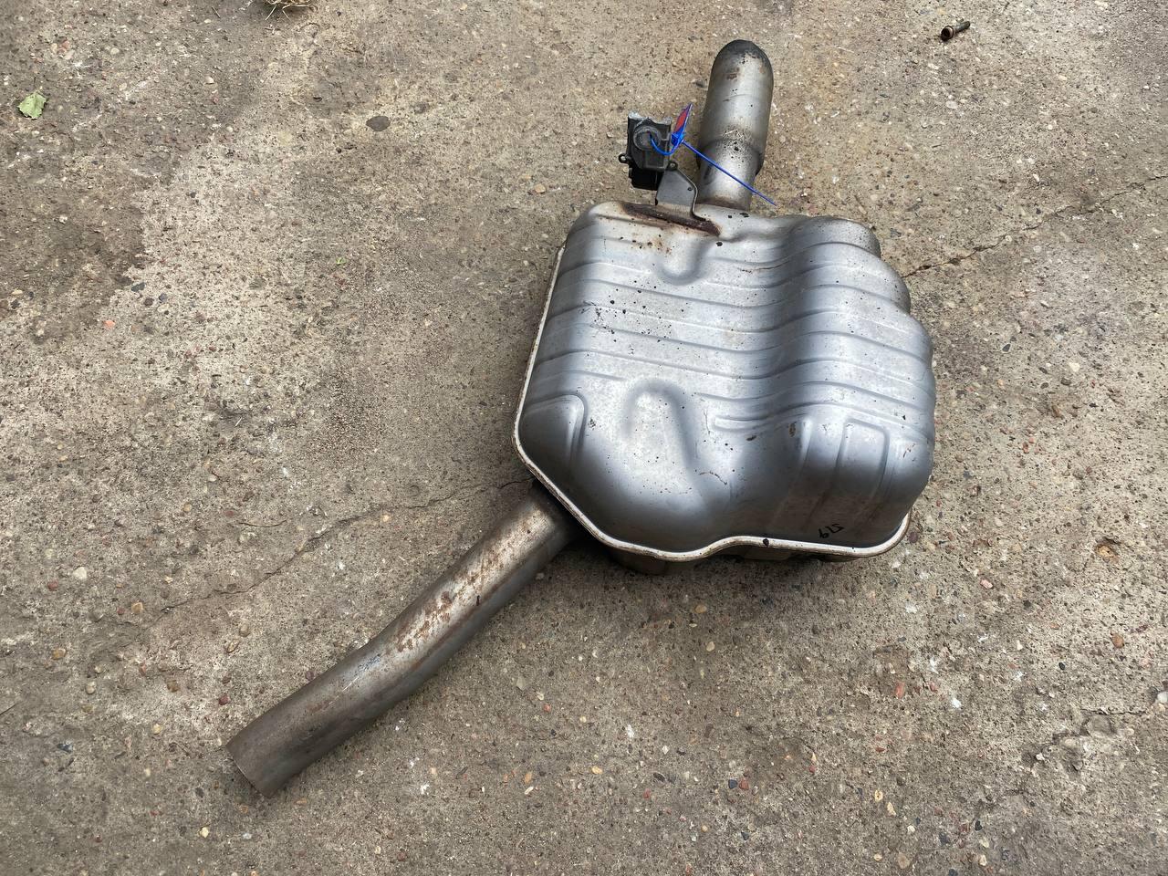 Глушитель Audi A8 D4/4H 2012 OEM 4H0253611, 4H0253612