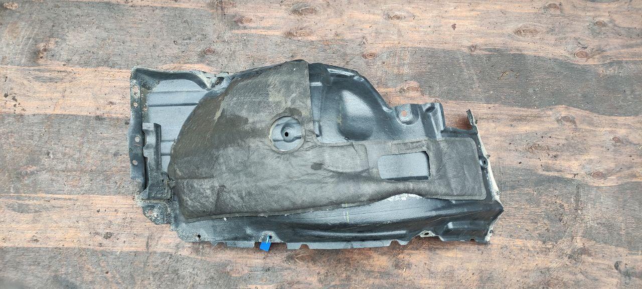 Защита арок передняя правая (подкрылок) Lexus LS 4 2007