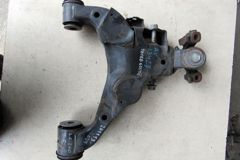 передняя подвеска тойота ленд крузер 200. нижний рычаг ленд крузер 200. передний рычаг ленд крузер 200. передний рычаг ленд крузер 200. Toyota 48068-60030.