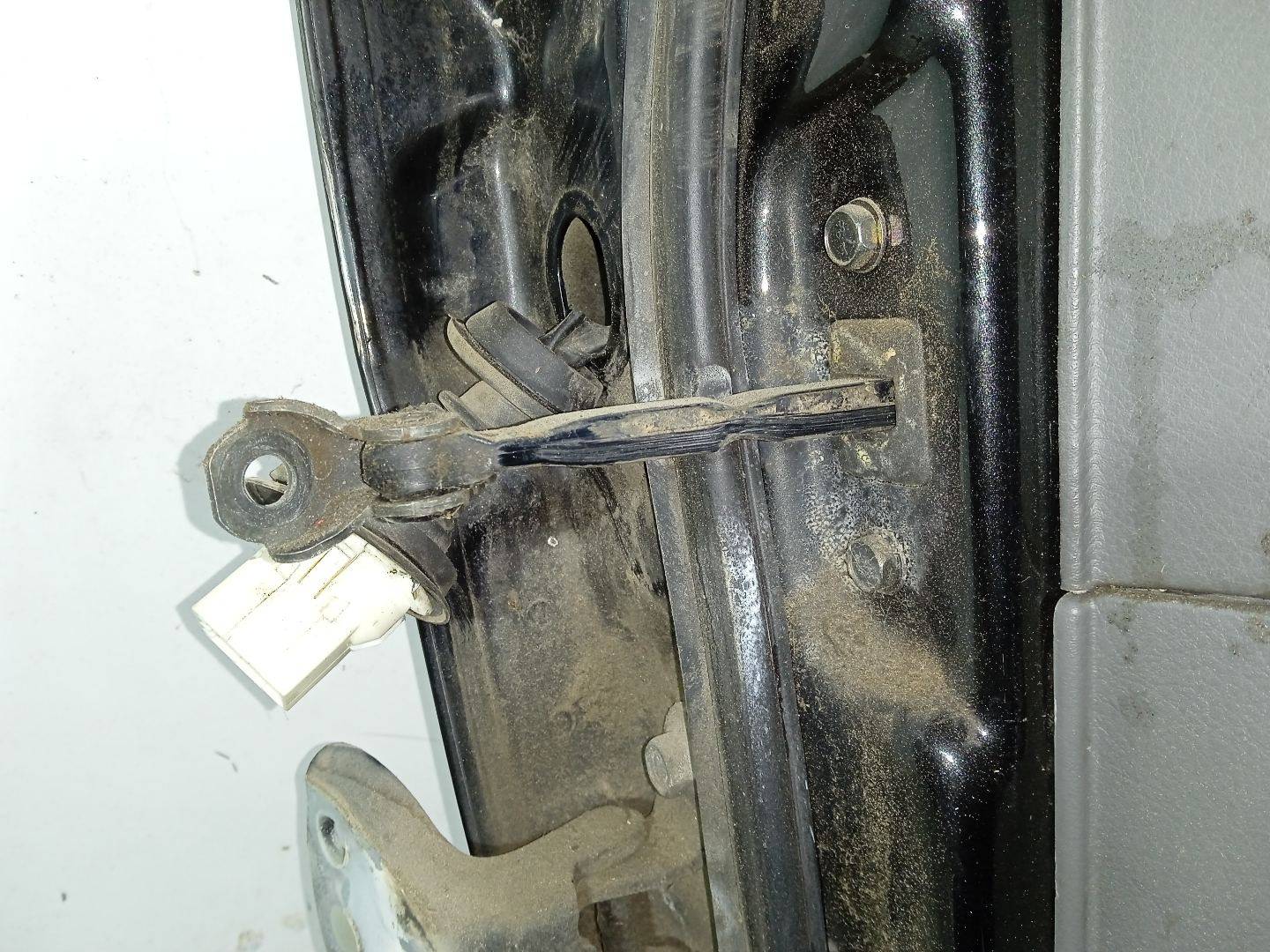 Ограничитель открывания двери задней к Chevrolet Nubira, 0, купить | DT-46023030757. Фото #1
