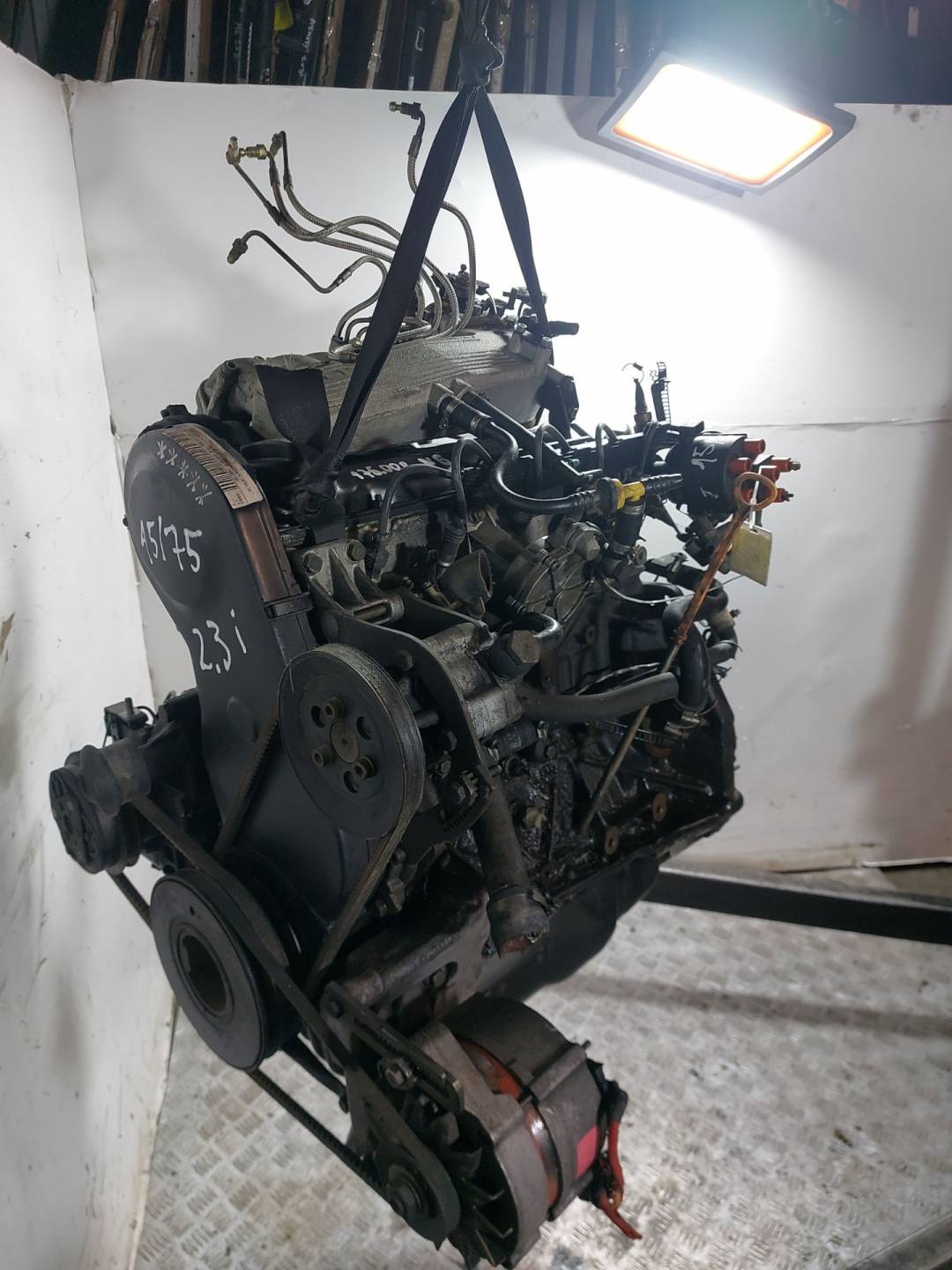 Двигатель к Audi 80, 0, купить | DT-46023059192. Фото #1
