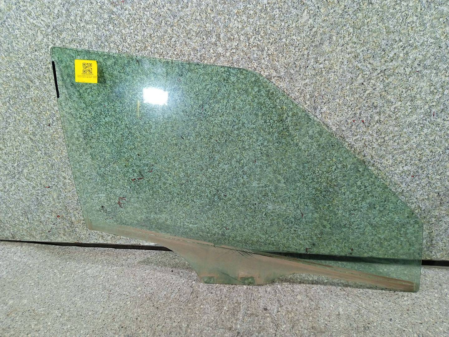 Боковое стекло шкода tuor. 5et845206 прозрачное. 3aa845021a. Боковое стекло шкода рапид. Боковое стекло шкода.