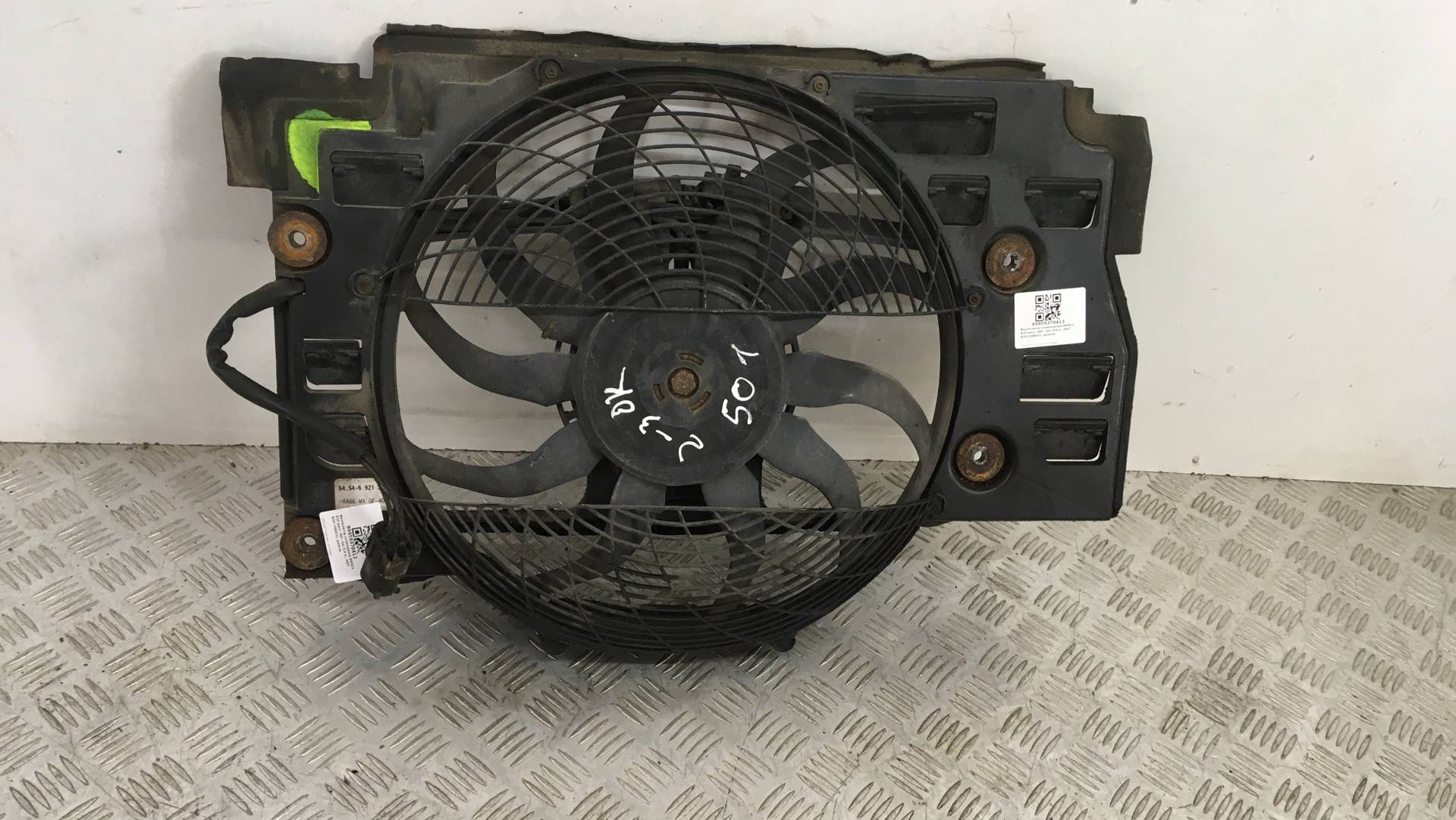 Вентилятор радиатора основного BMW 5-Series (E39) купить в России
