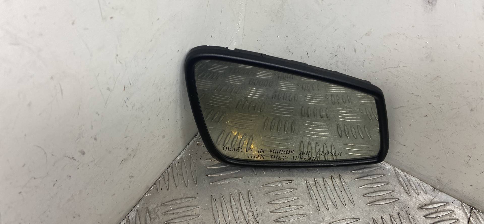 Стекло зеркала правого BMW 5-Series (F07/F10/F11/F18) купить в России
