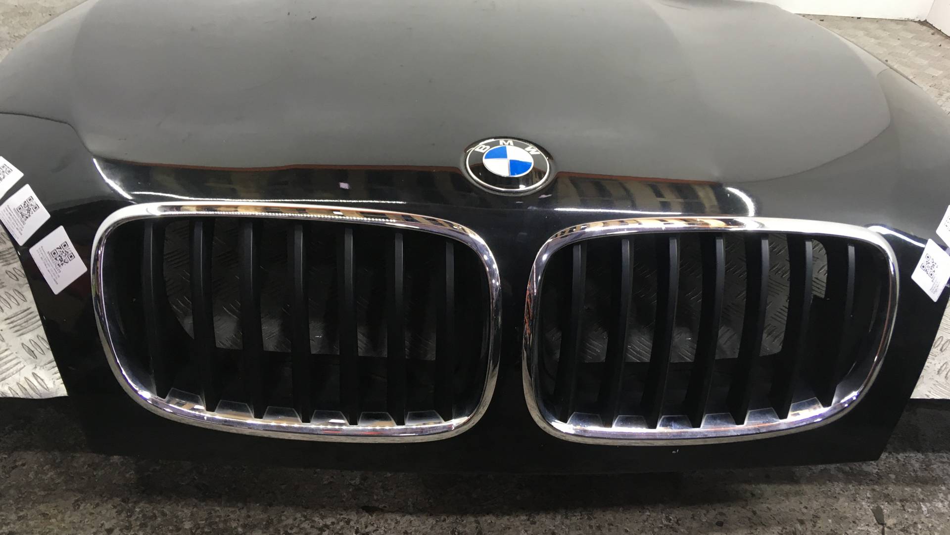 Решетка радиатора BMW X5 (E70) купить в Беларуси