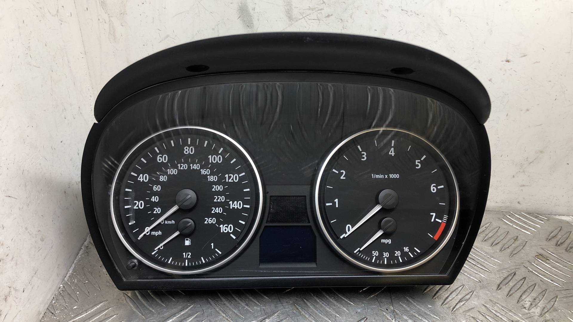 BMW e90 Speedometer jerking