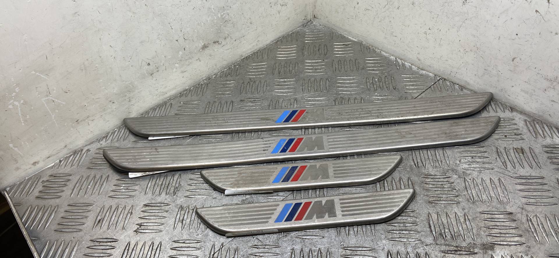 Накладка порога (внутренняя) BMW X5 (E70) купить в Беларуси