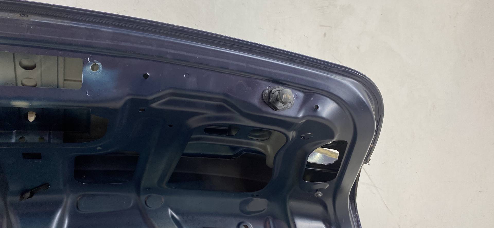Крышка (дверь) багажника BMW 7-Series (F01/F02) купить в Беларуси