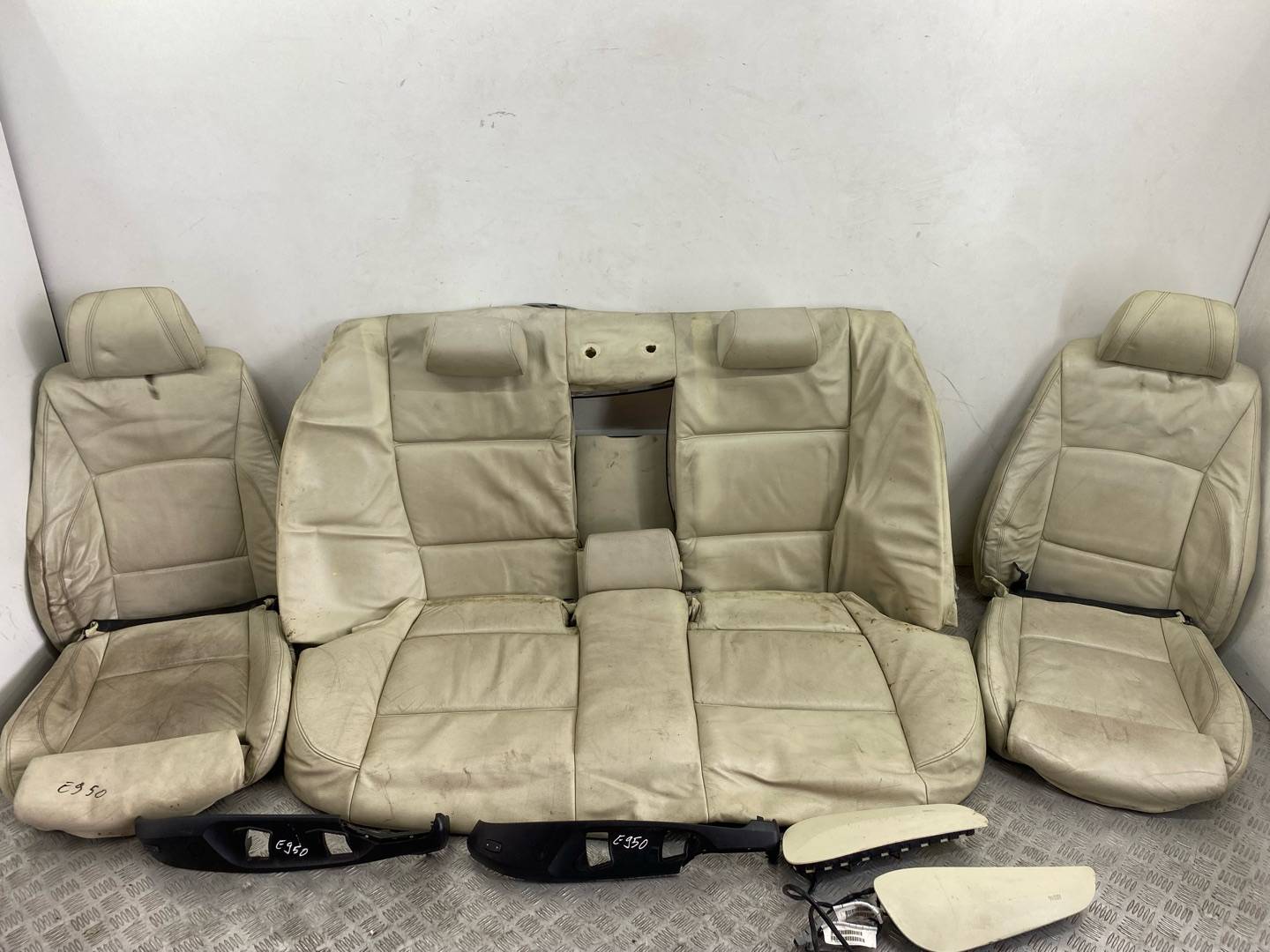 Салон (сидения) комплект BMW 3-Series (E90/E91/E92/E93) купить в России