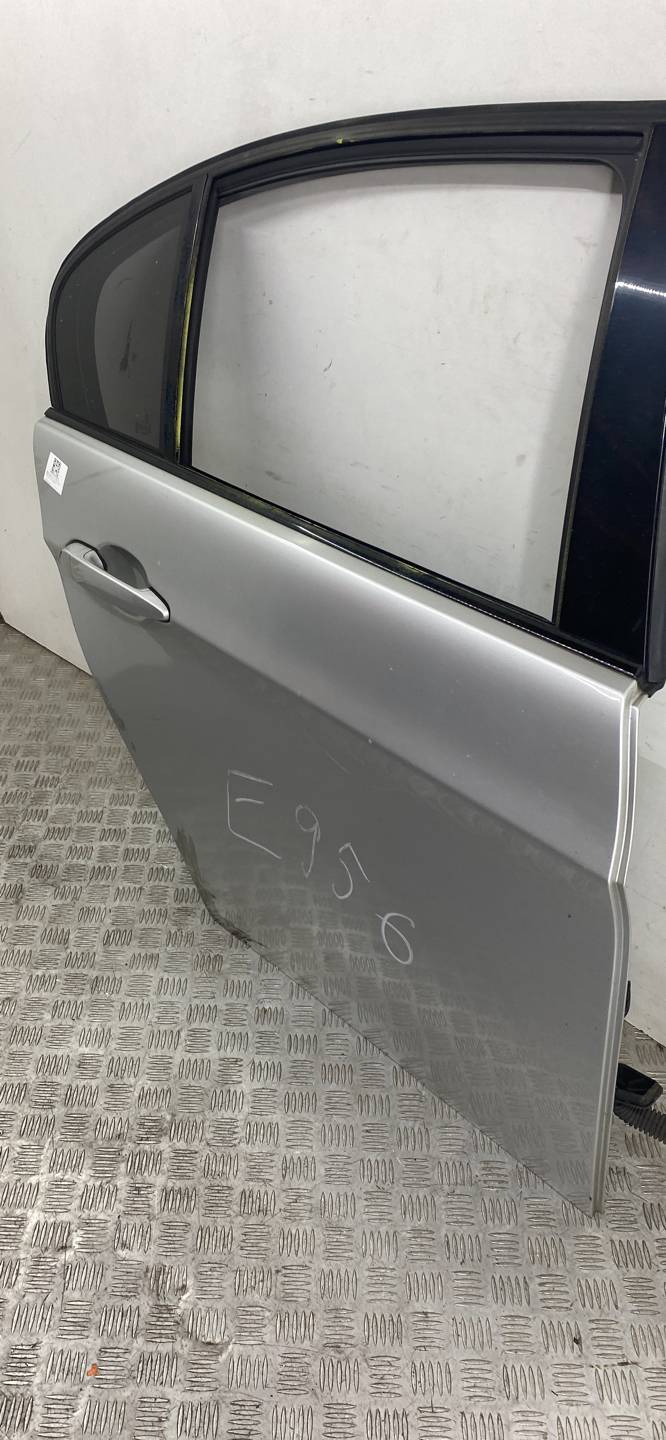 Дверь задняя правая BMW 3-Series (E90/E91/E92/E93) купить в Беларуси