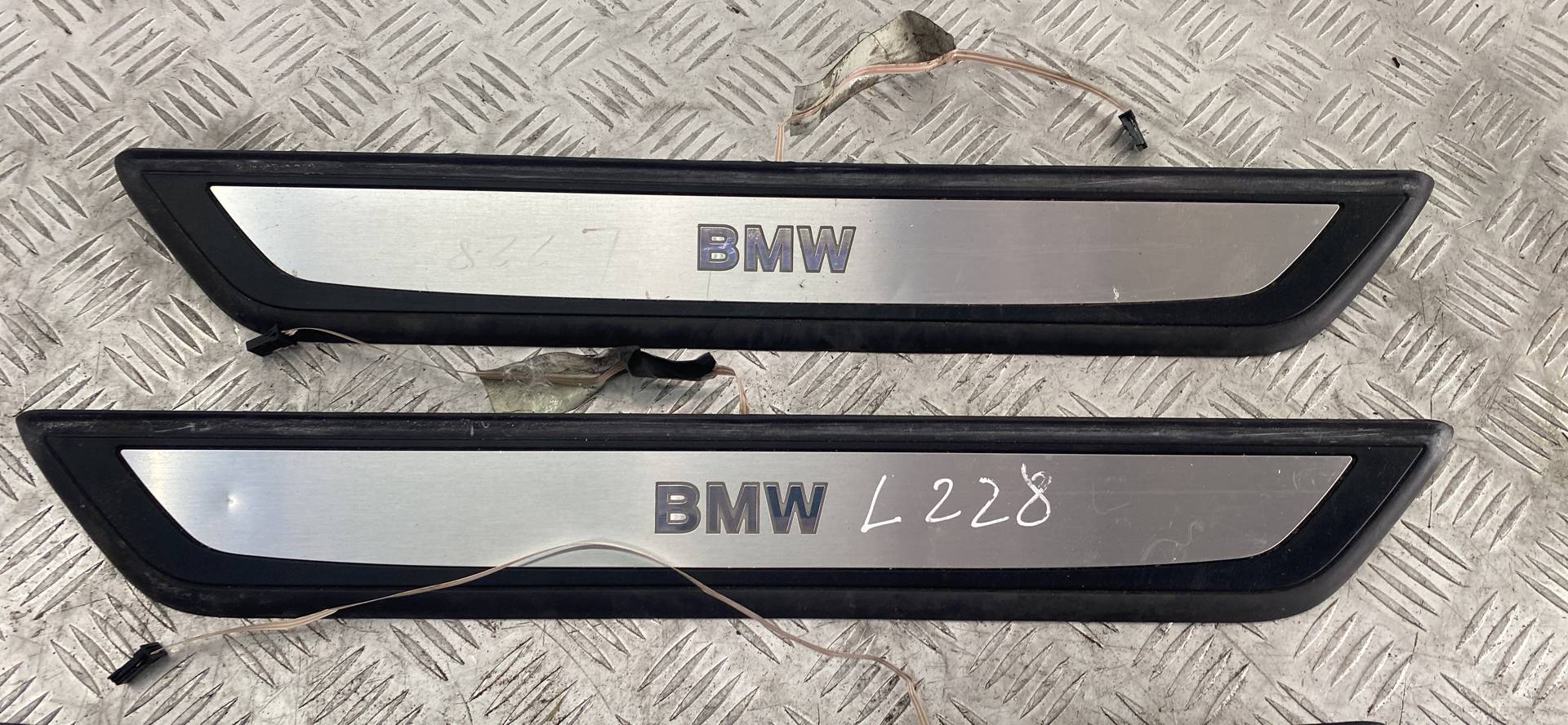 Накладка порога (внутренняя) BMW 7-Series (F01/F02) купить в России