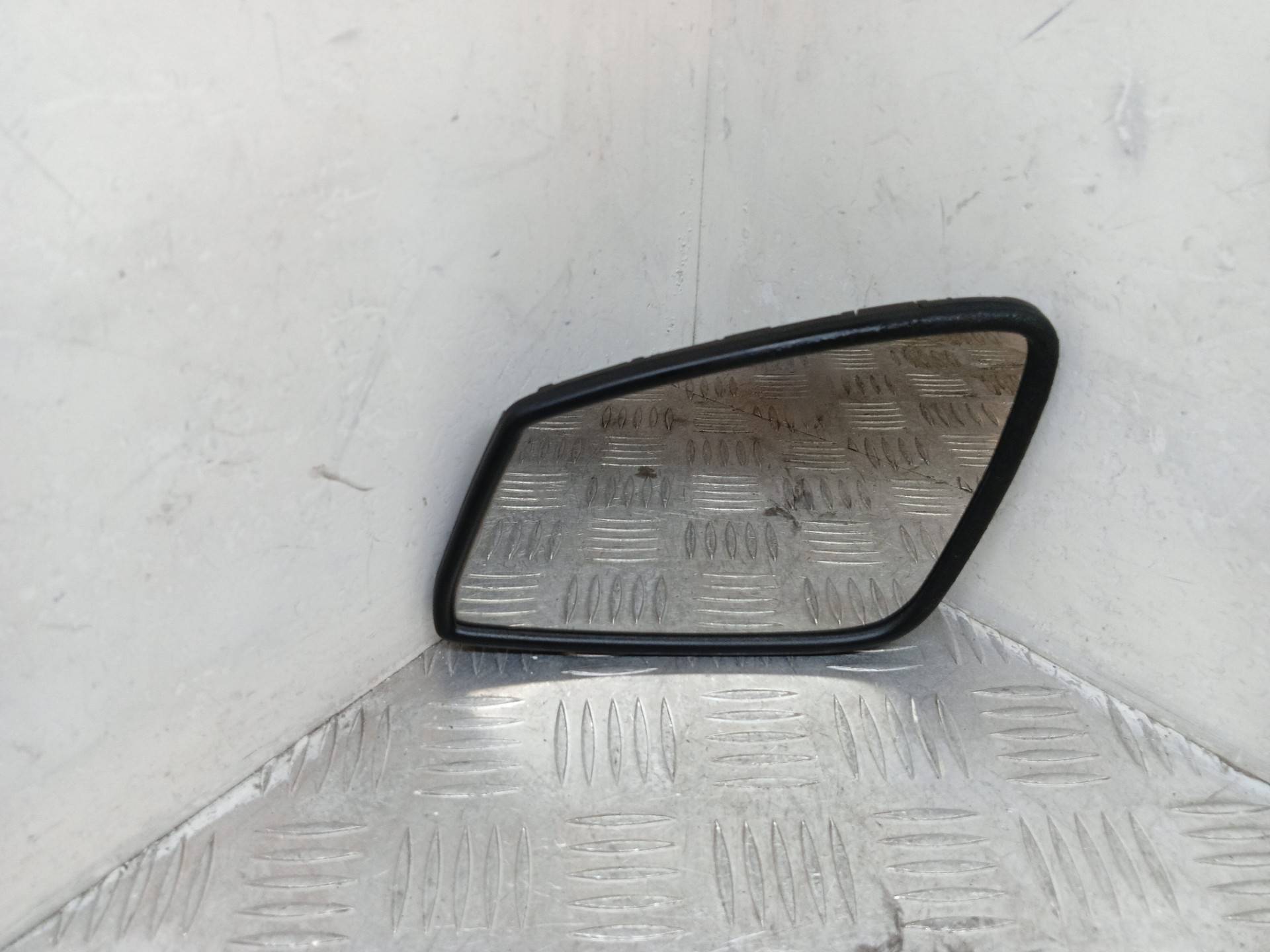 Стекло зеркала левого BMW 5-Series (F07/F10/F11/F18) купить в Беларуси