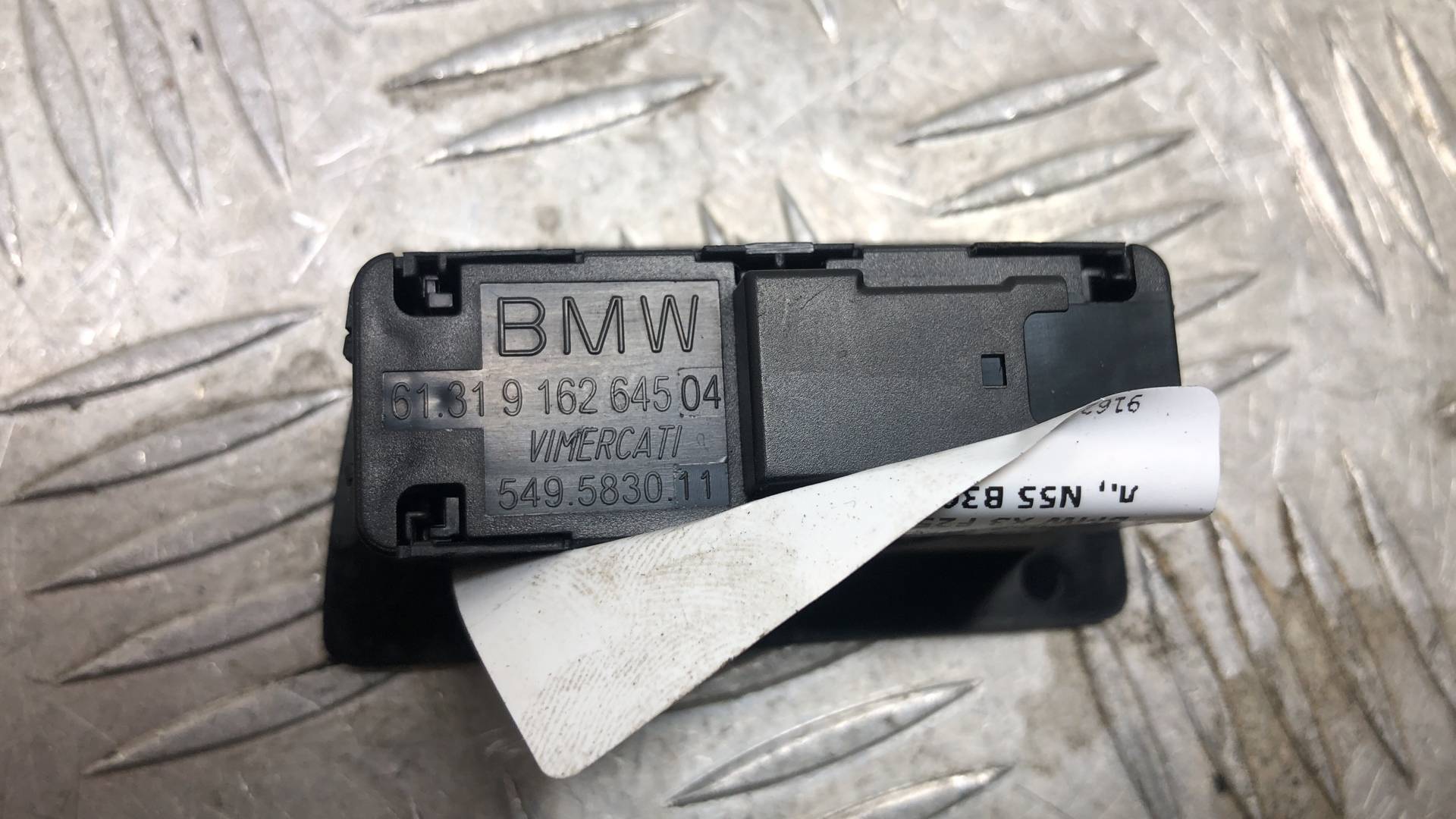 Кнопка открывания багажника BMW X3 (F25) купить в Беларуси