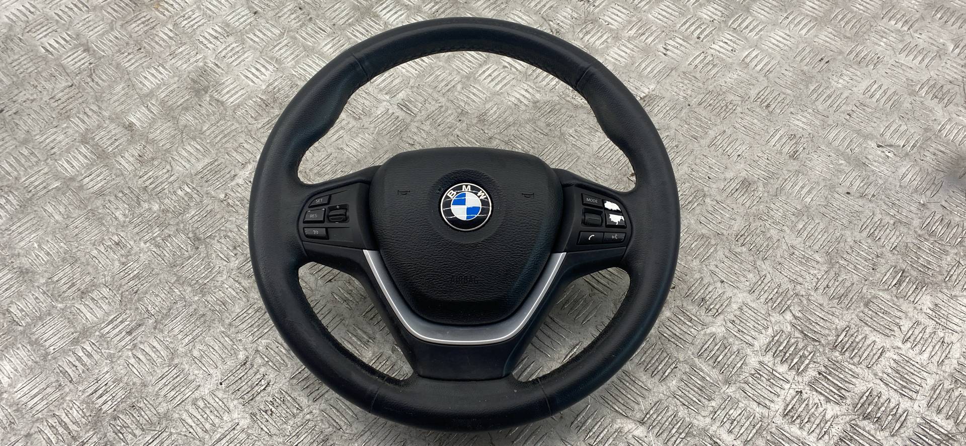 Руль BMW X3 (F25) купить в России