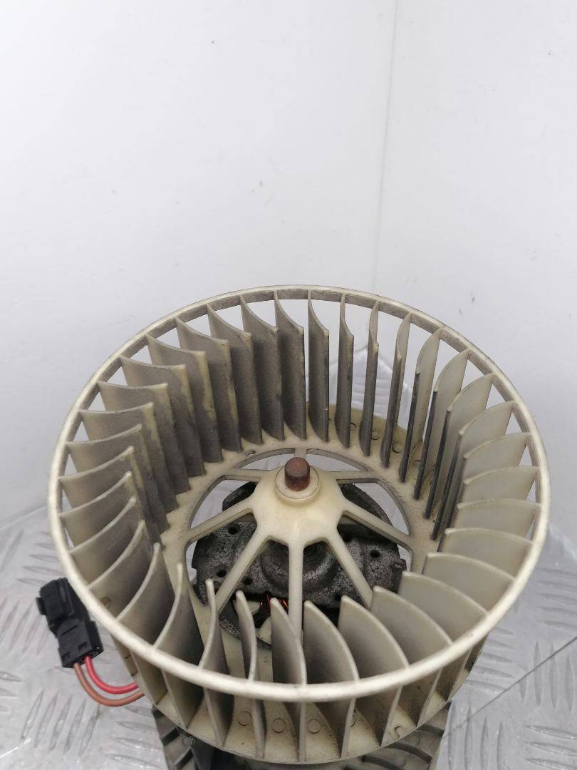 Моторчик печки (вентилятор отопителя) BMW 5-Series (E39) купить в России