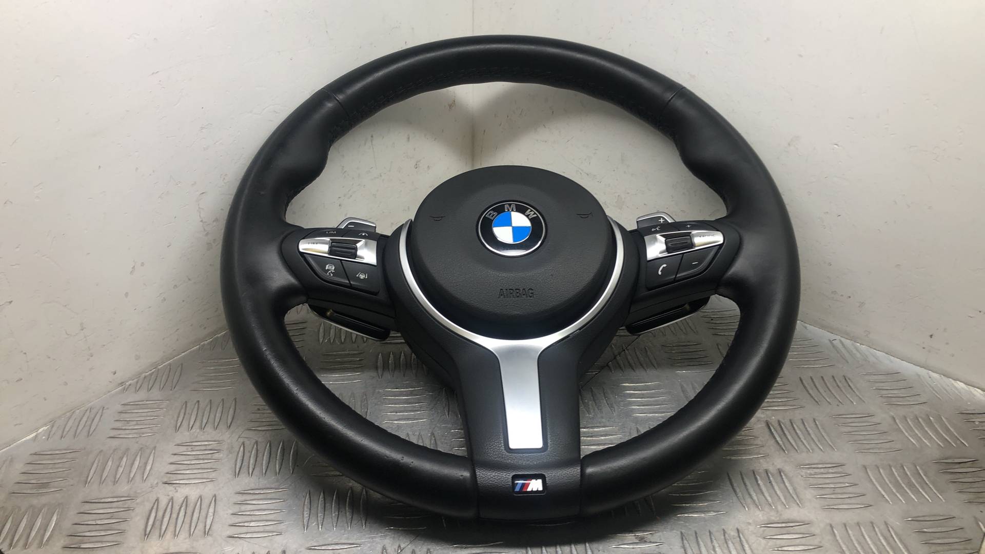 Руль BMW X3 (F25) купить в России