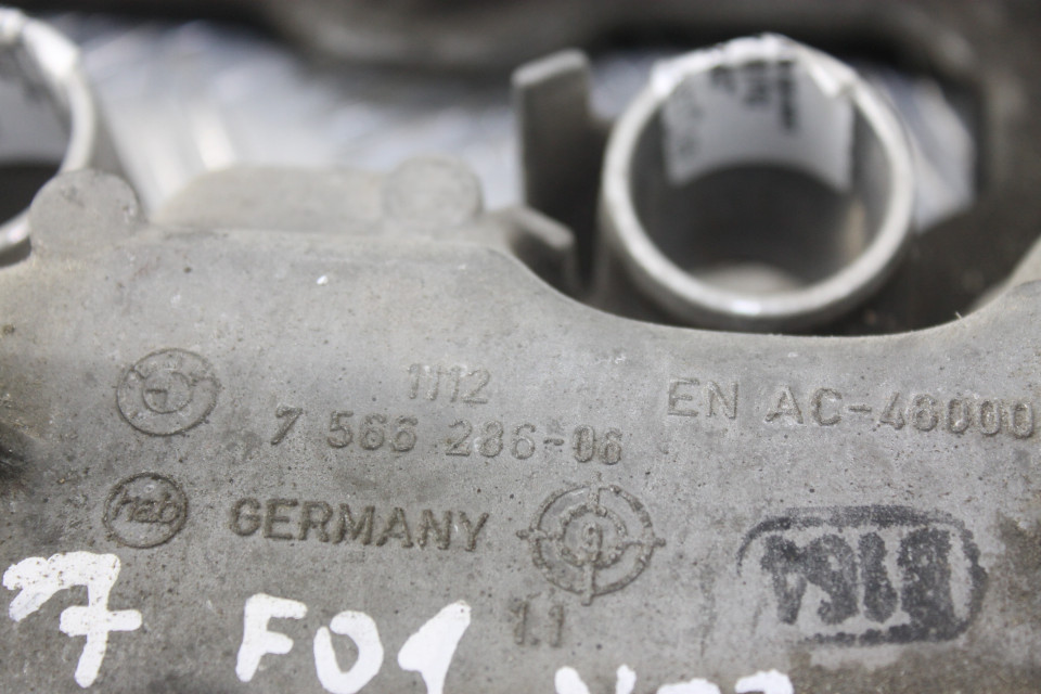 Крышка клапанная BMW 7-Series (F01/F02) купить в России