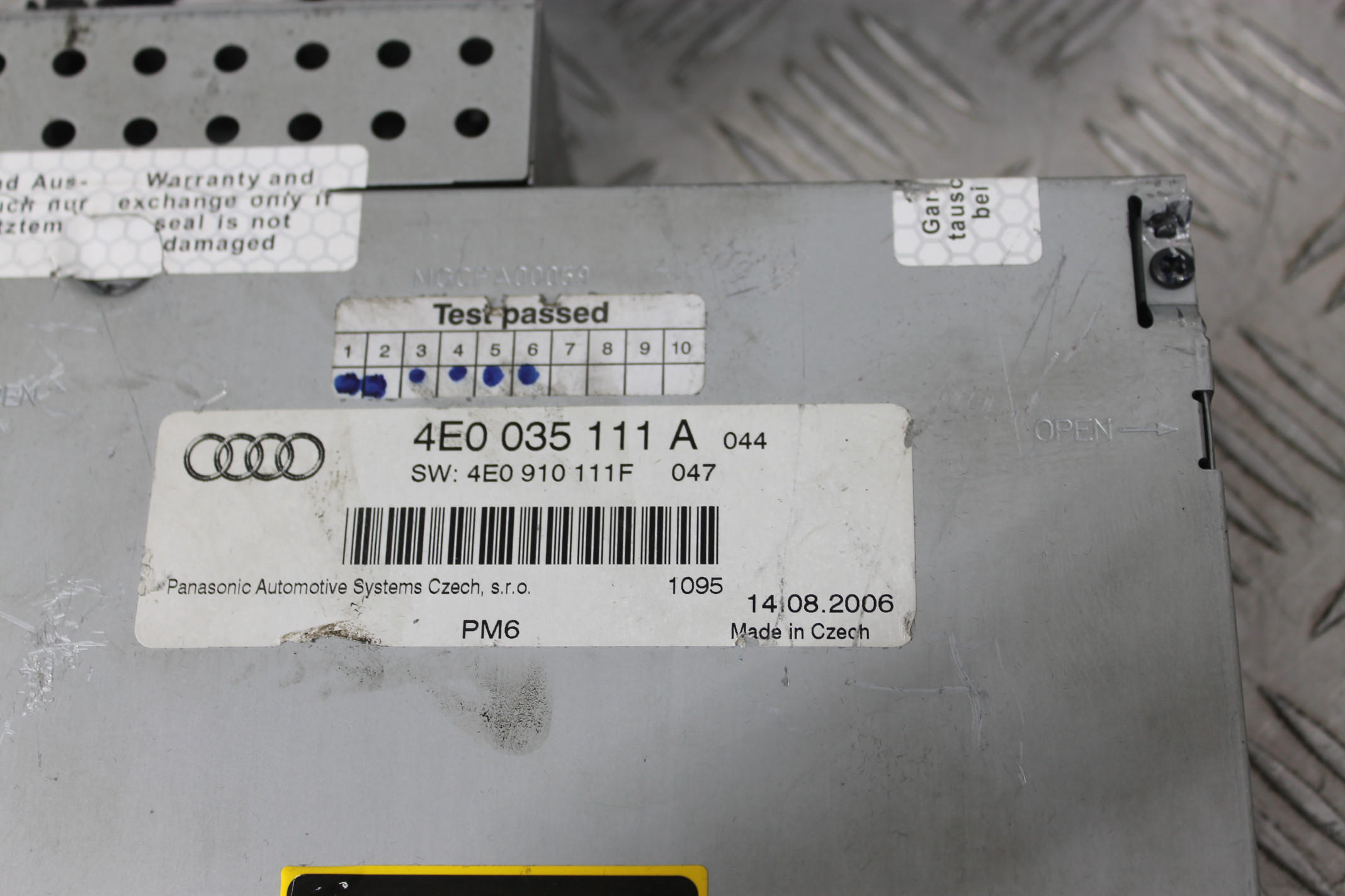 Магнитола Audi A6 C6 купить в Беларуси