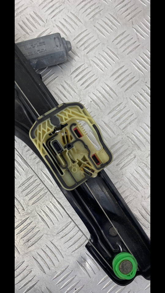 Стеклоподъемник механический двери задней правой BMW X5 (F15) купить в России