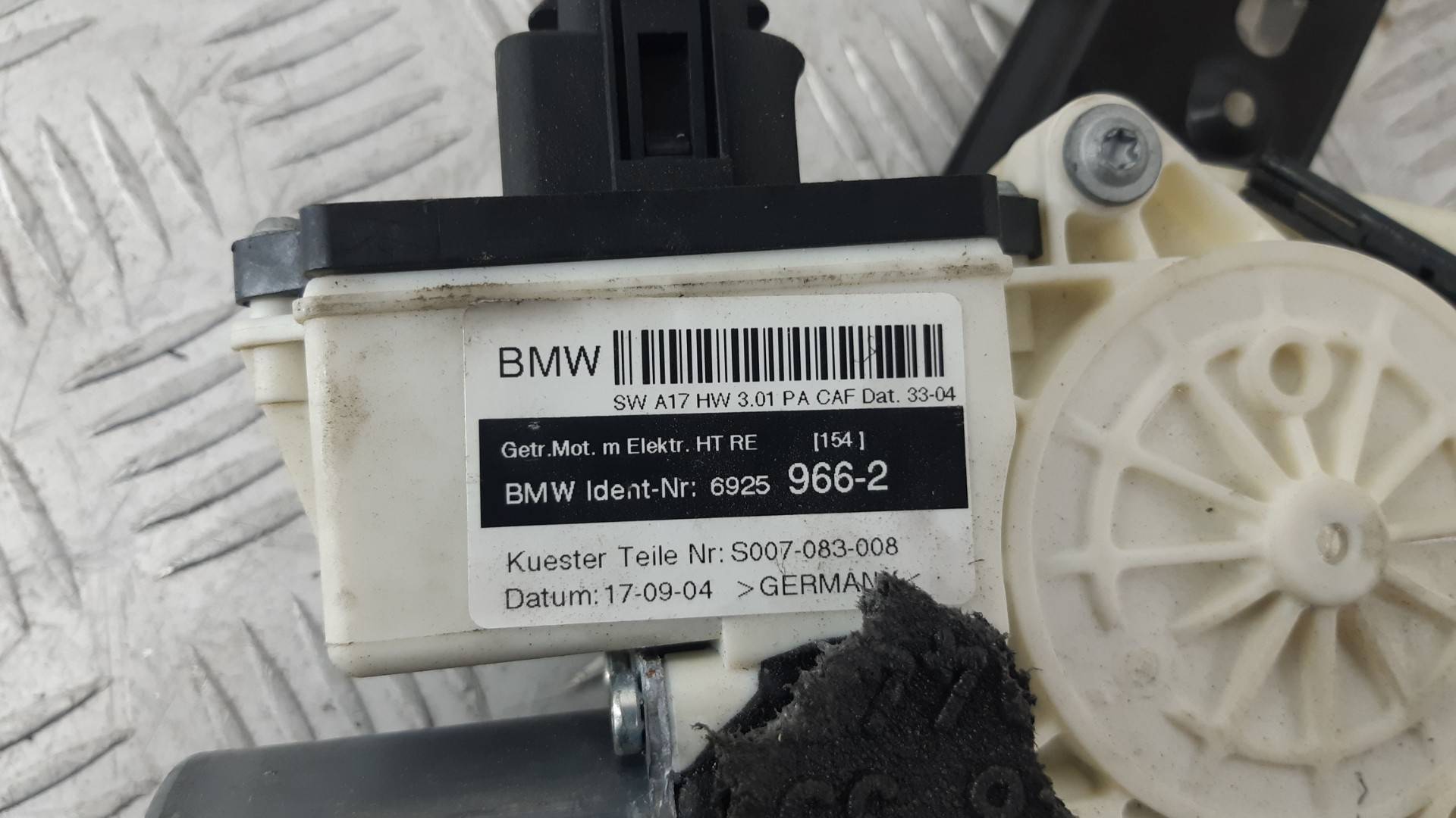 Стеклоподъемник механический двери задней правой BMW X3 (E83) купить в Беларуси