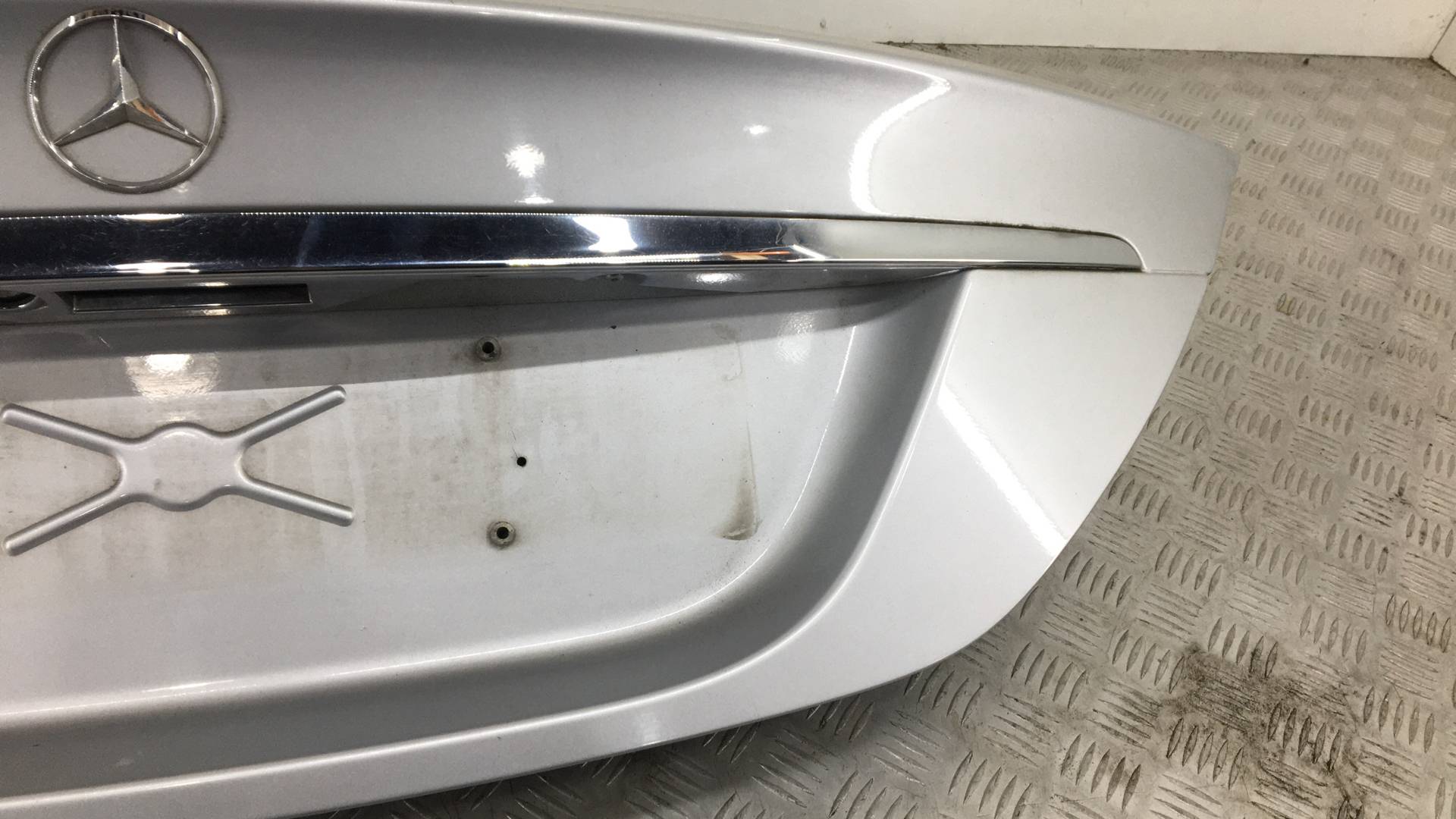 Крышка (дверь) багажника Mercedes CLS-Class (W219) купить в России