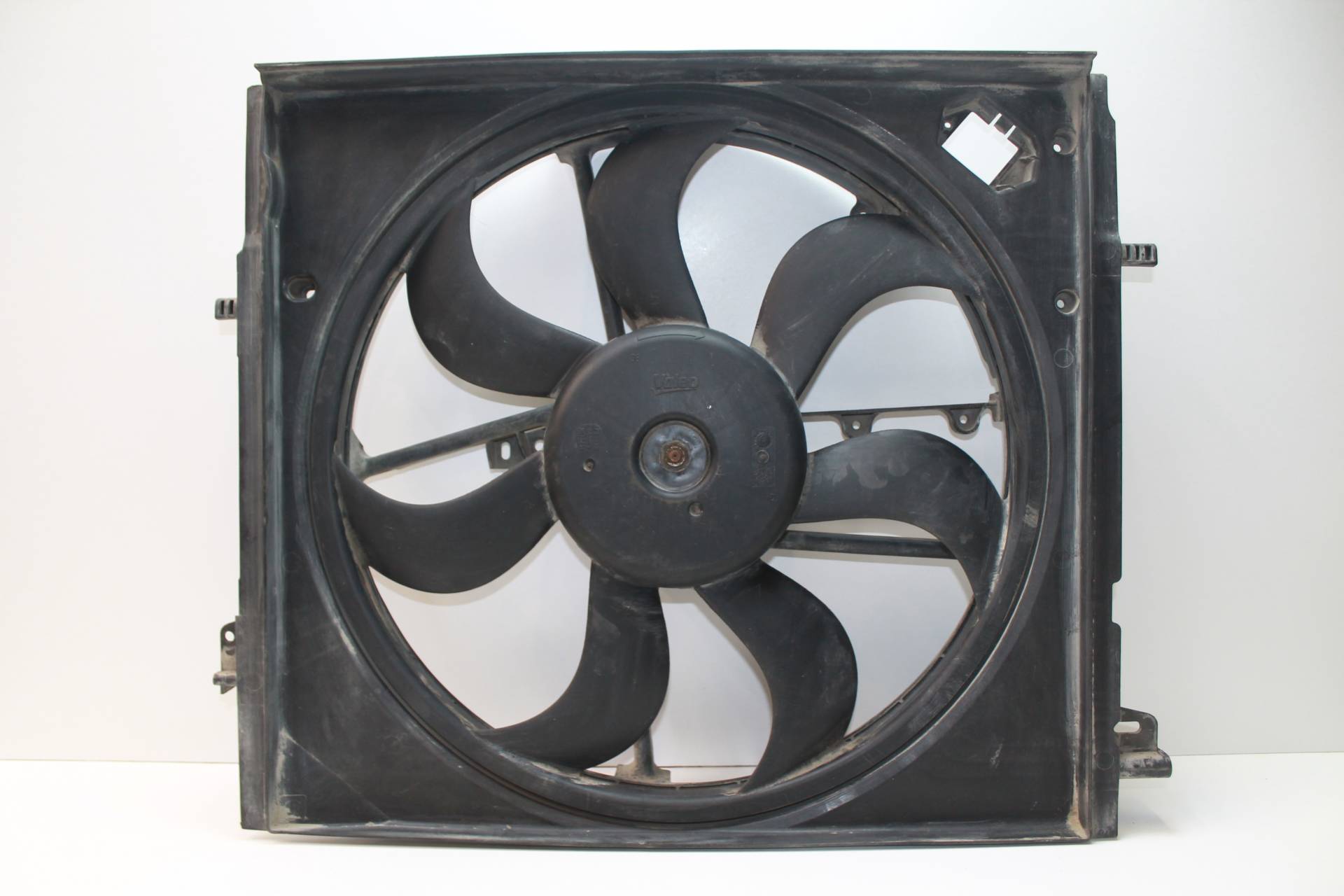 вентилятор охлаждения Nissan Qashqai 2