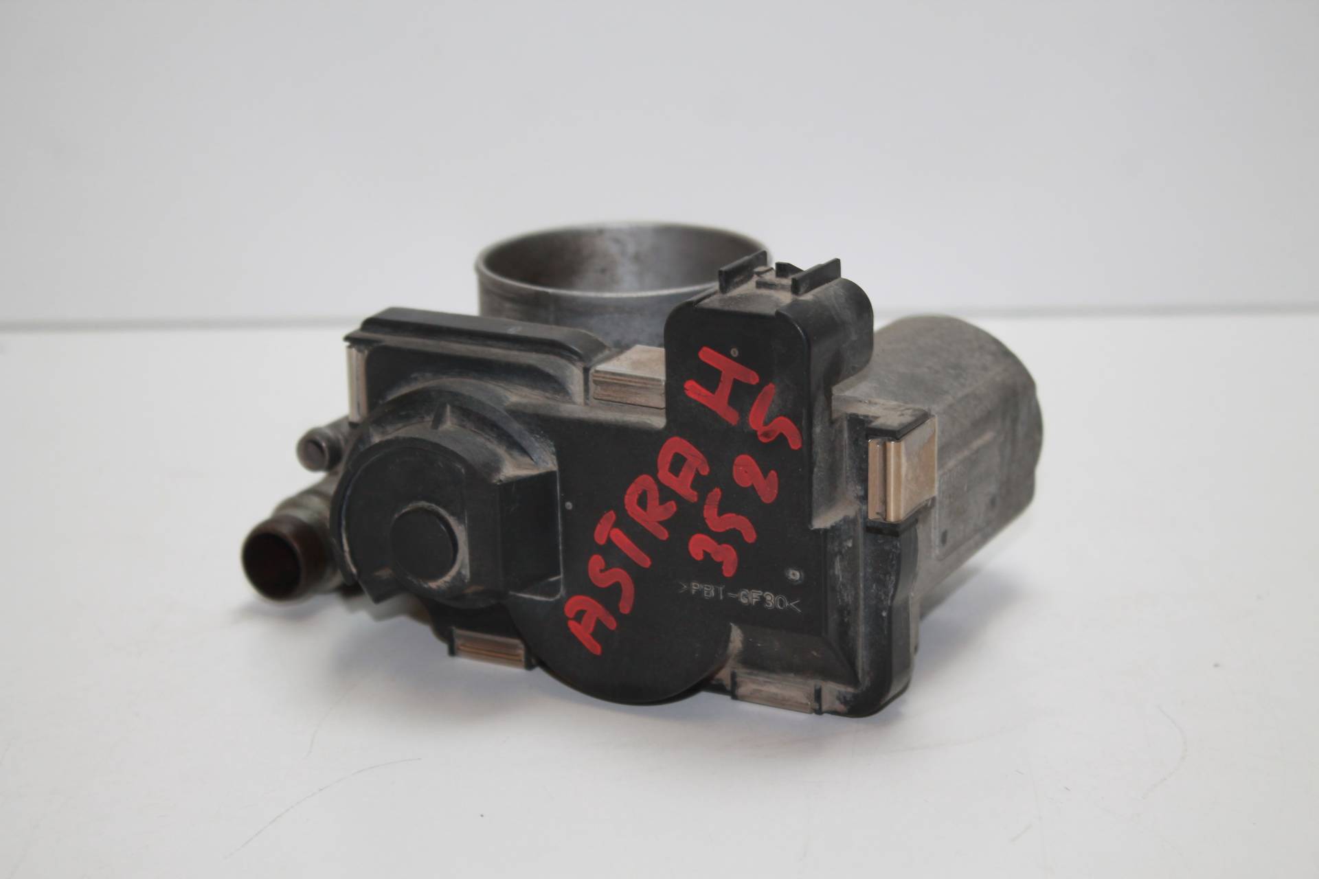 дроссельная заслонка Opel Astra H