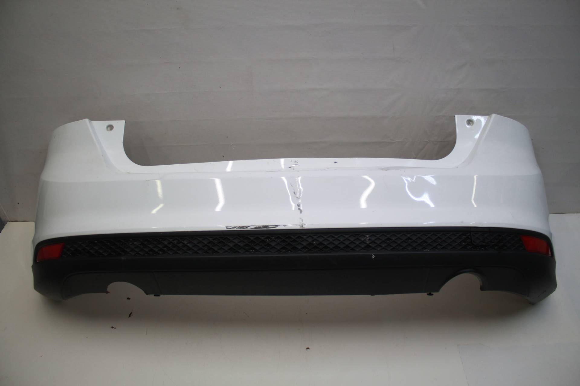 бампер задний Ford Focus 3