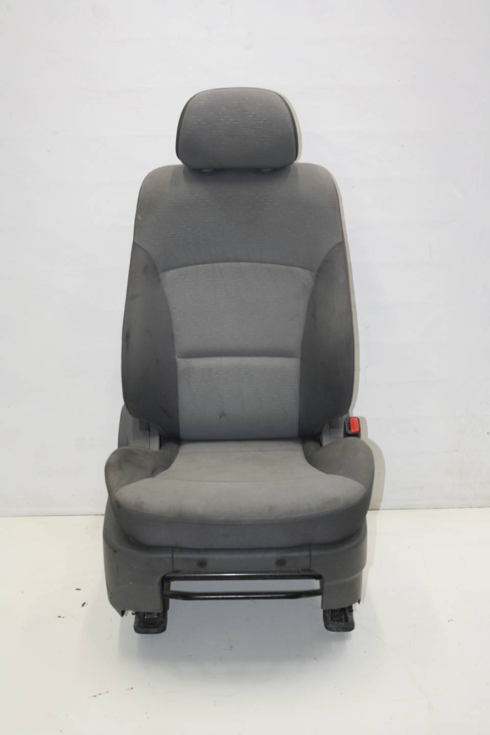 сиденье переднее правое Hyundai H-1 Grand Starex