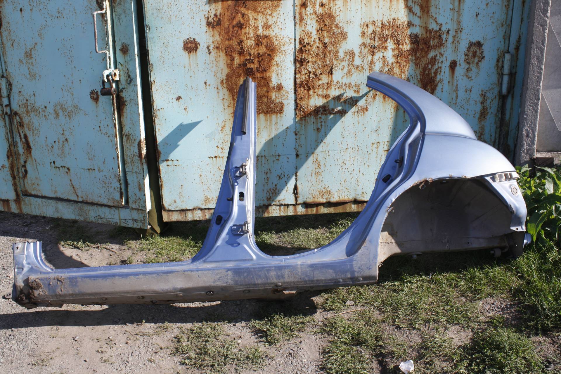 четверть задняя левая Nissan Micra 3  (K12)