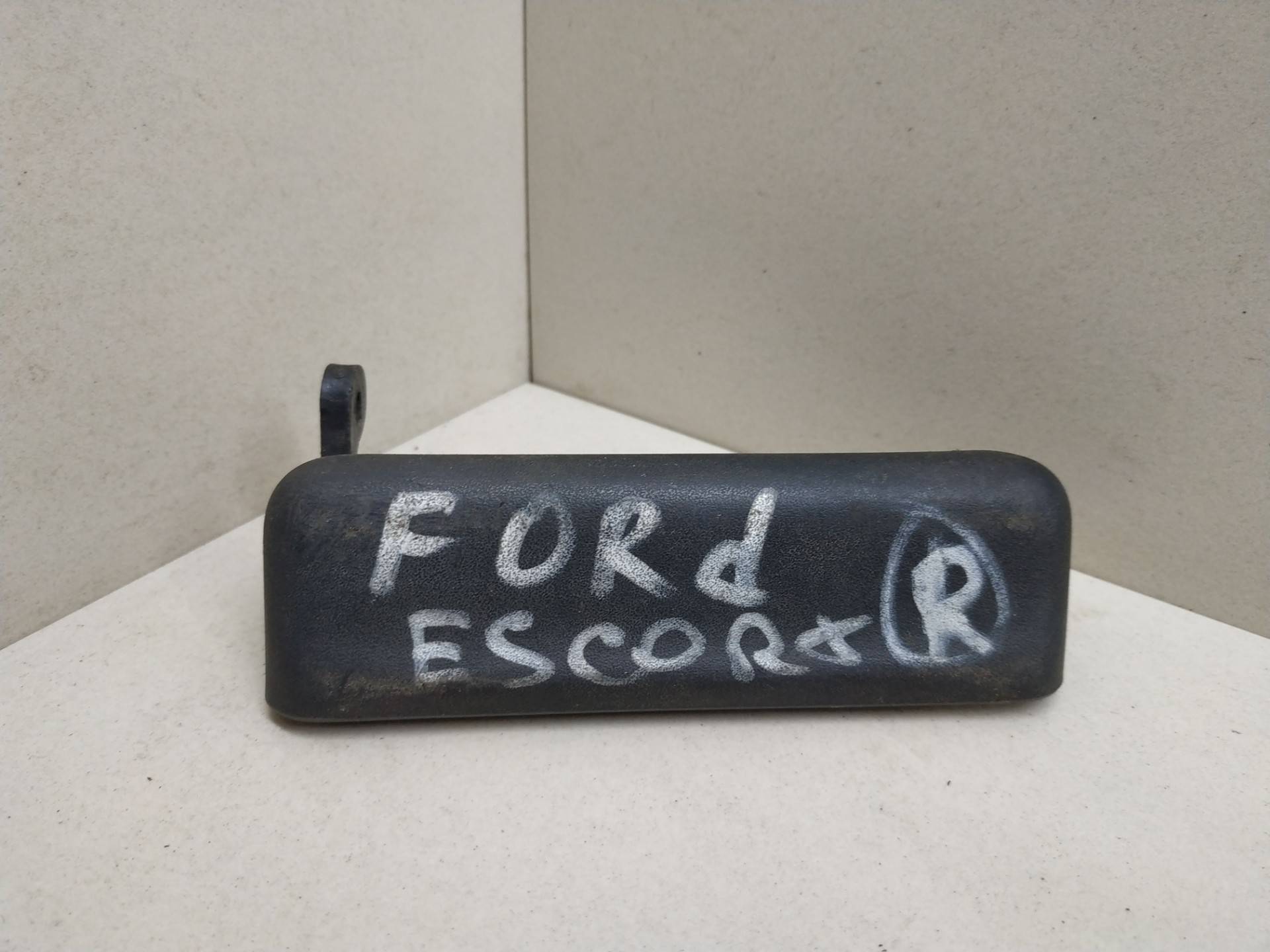 Ручка двери наружная передняя правая Ford Escort 4 купить в России