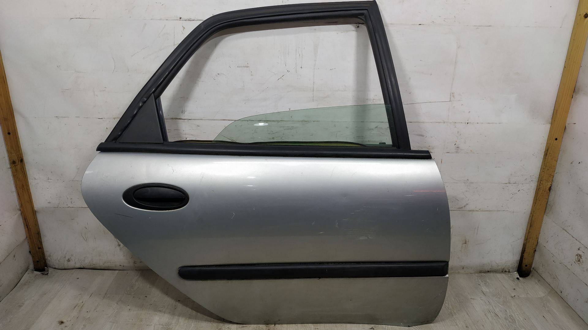 Дверь задняя правая Renault Laguna 1 купить в России