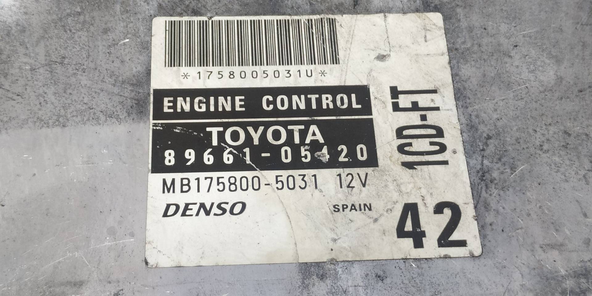 Блок управления двигателем Toyota Avensis 1 (T220) купить в России