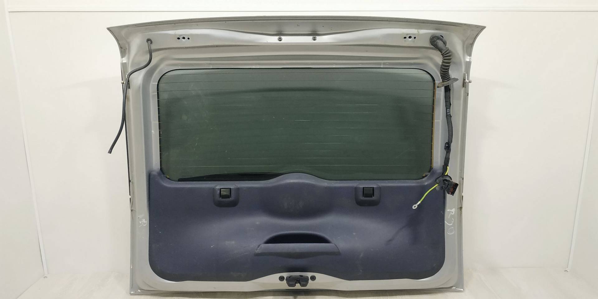 Крышка (дверь) багажника Peugeot 1007 купить в Беларуси