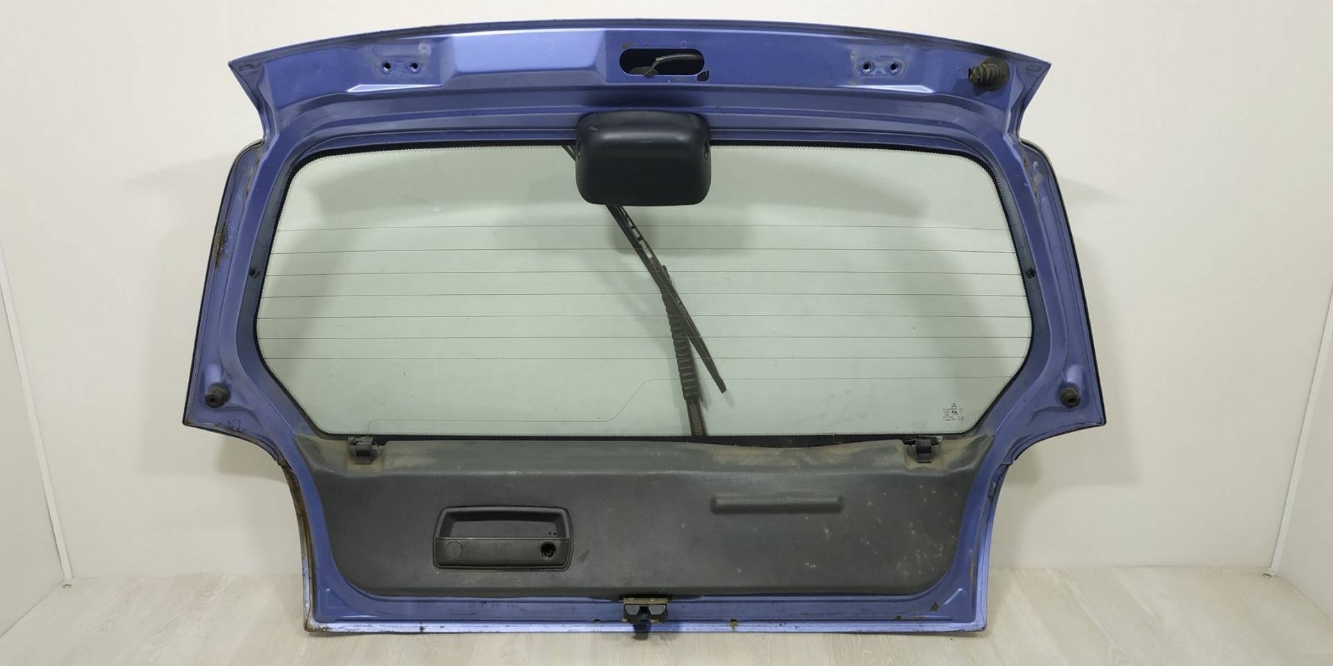 Крышка (дверь) багажника Mitsubishi Colt 5 купить в России