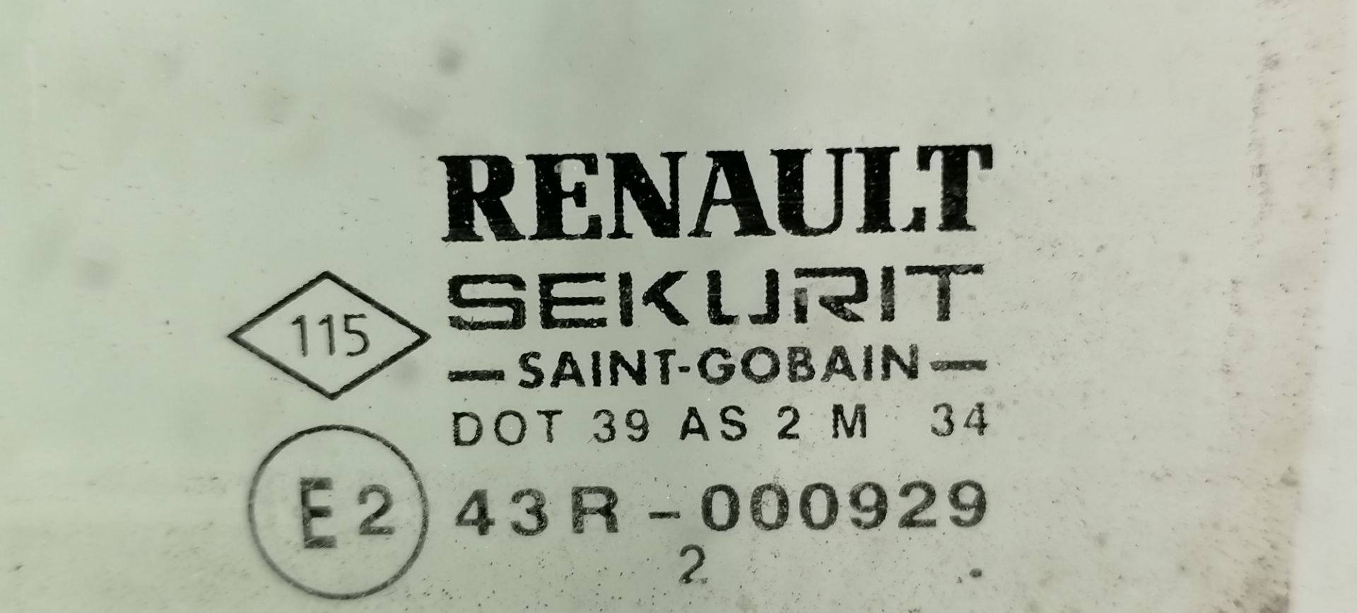Стекло двери задней левой Renault Espace 4 купить в России