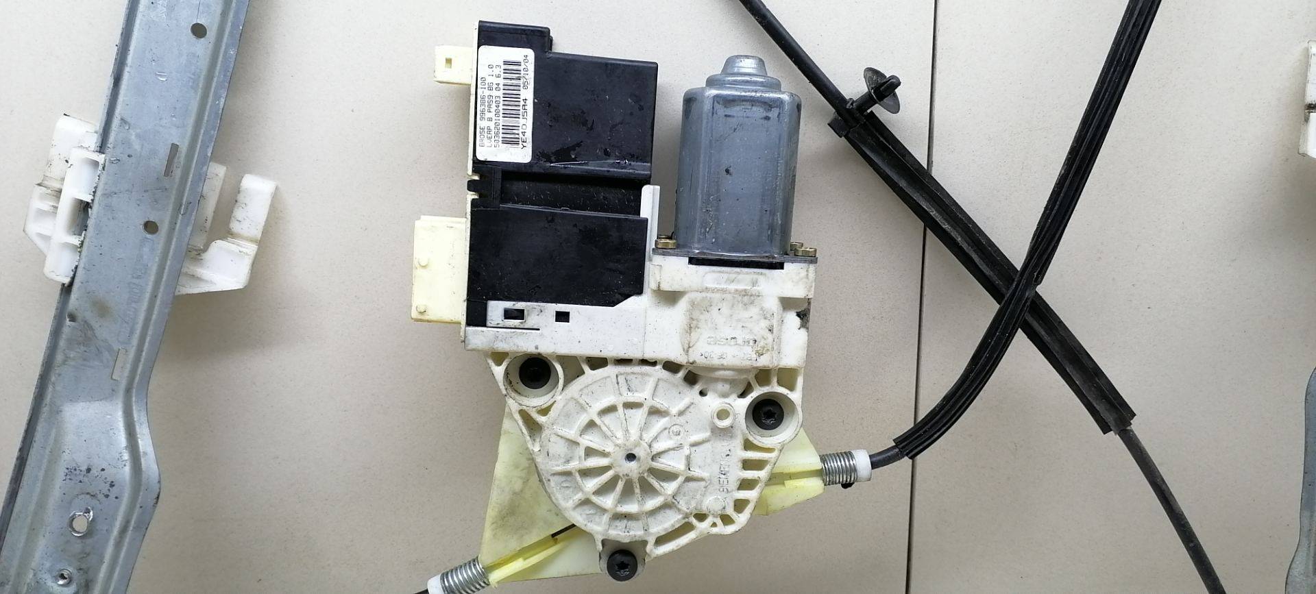 Стеклоподъемник электрический двери передней правой Citroen C5 1 купить в Беларуси