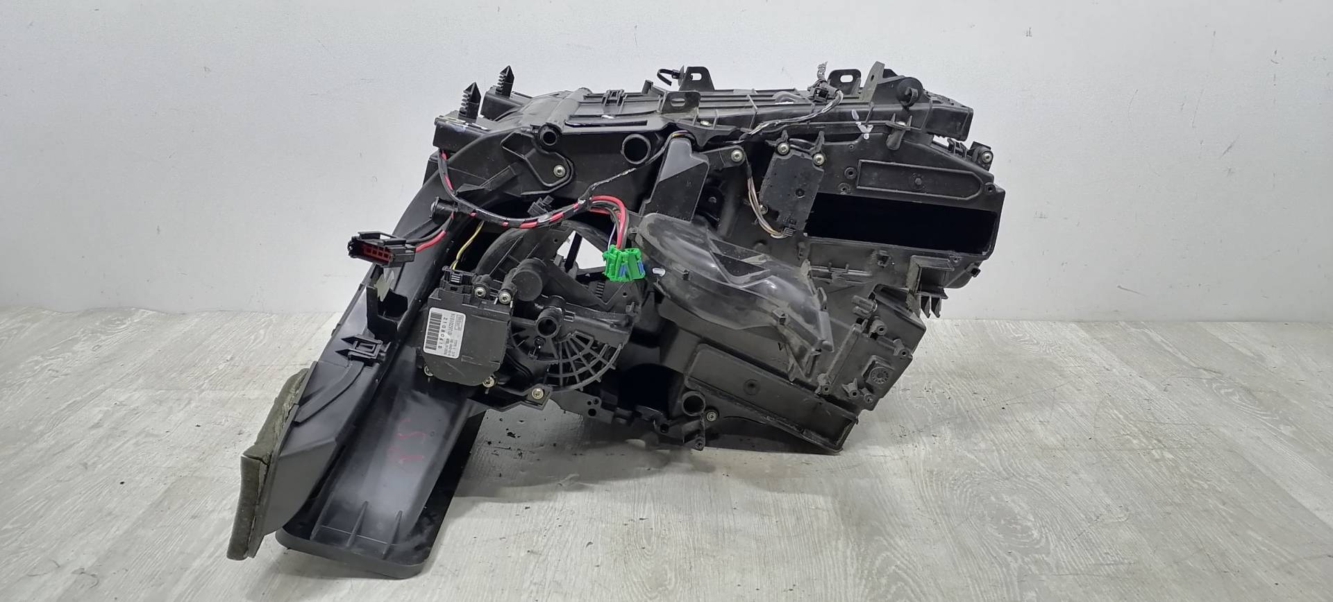 Моторчик печки (вентилятор отопителя) Renault Modus купить в России