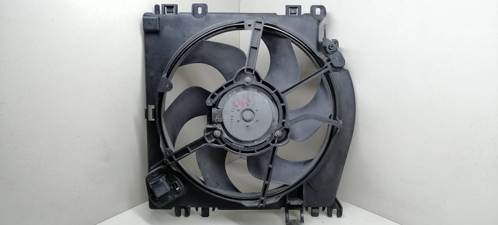 Вентилятор радиатора основного Nissan Micra K12 купить в России